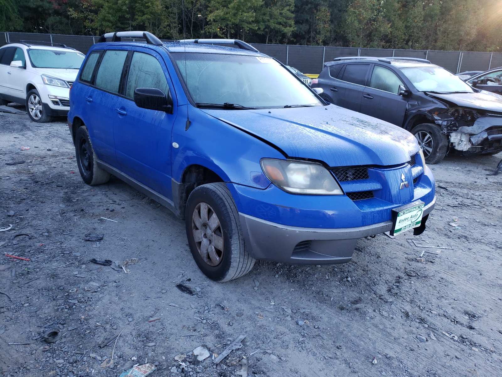 MITSUBISHI OUTLANDER 2003 with VIN JA4LX31G63U101637 - Photo from auction