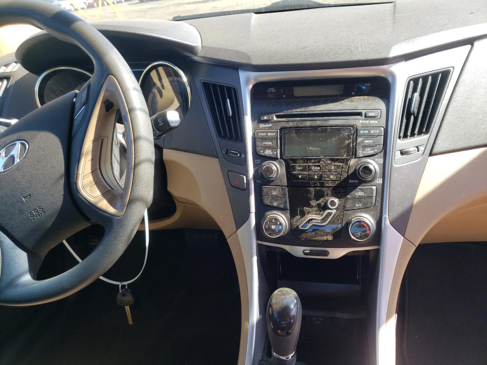 Photo 9 from auction – 2012 HYUNDAI SONATA GLS with VIN 5NPEB4AC4CH386512