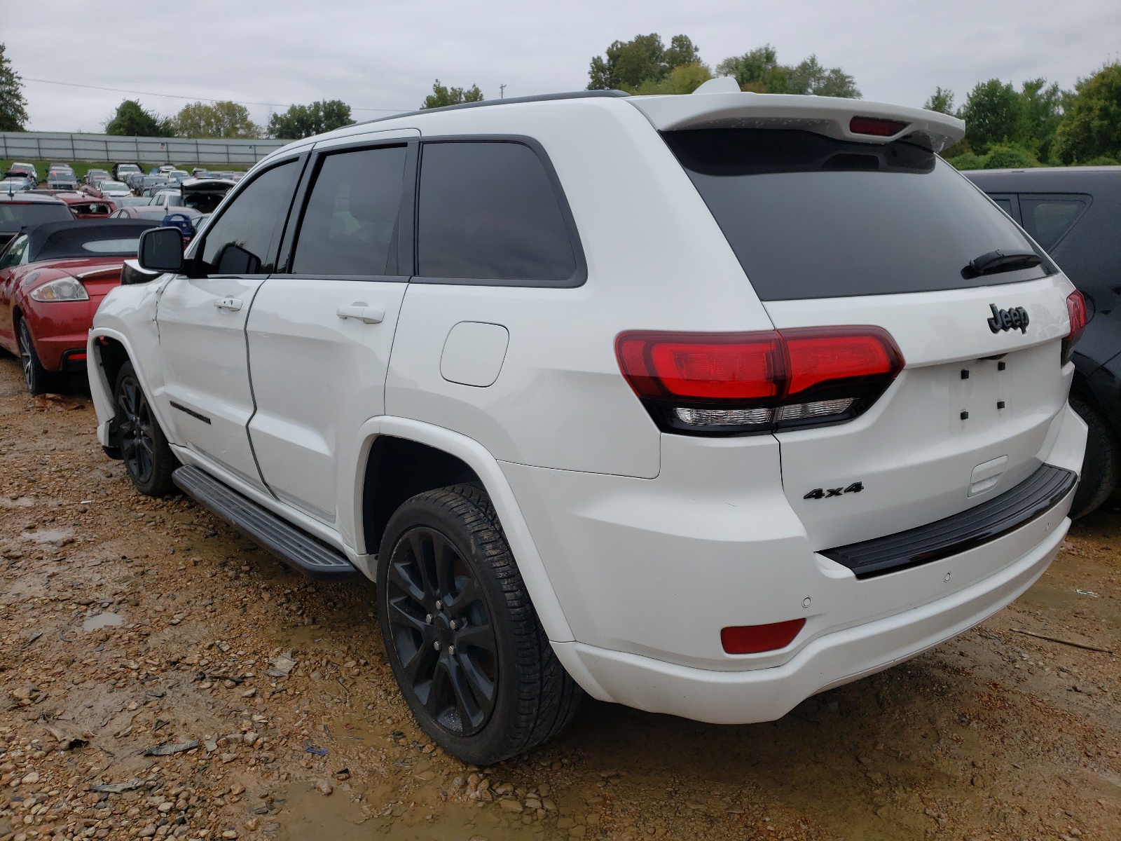 Photo 3 from auction – 2017 JEEP GRAND CHER with VIN 1C4RJFAG0HC743593