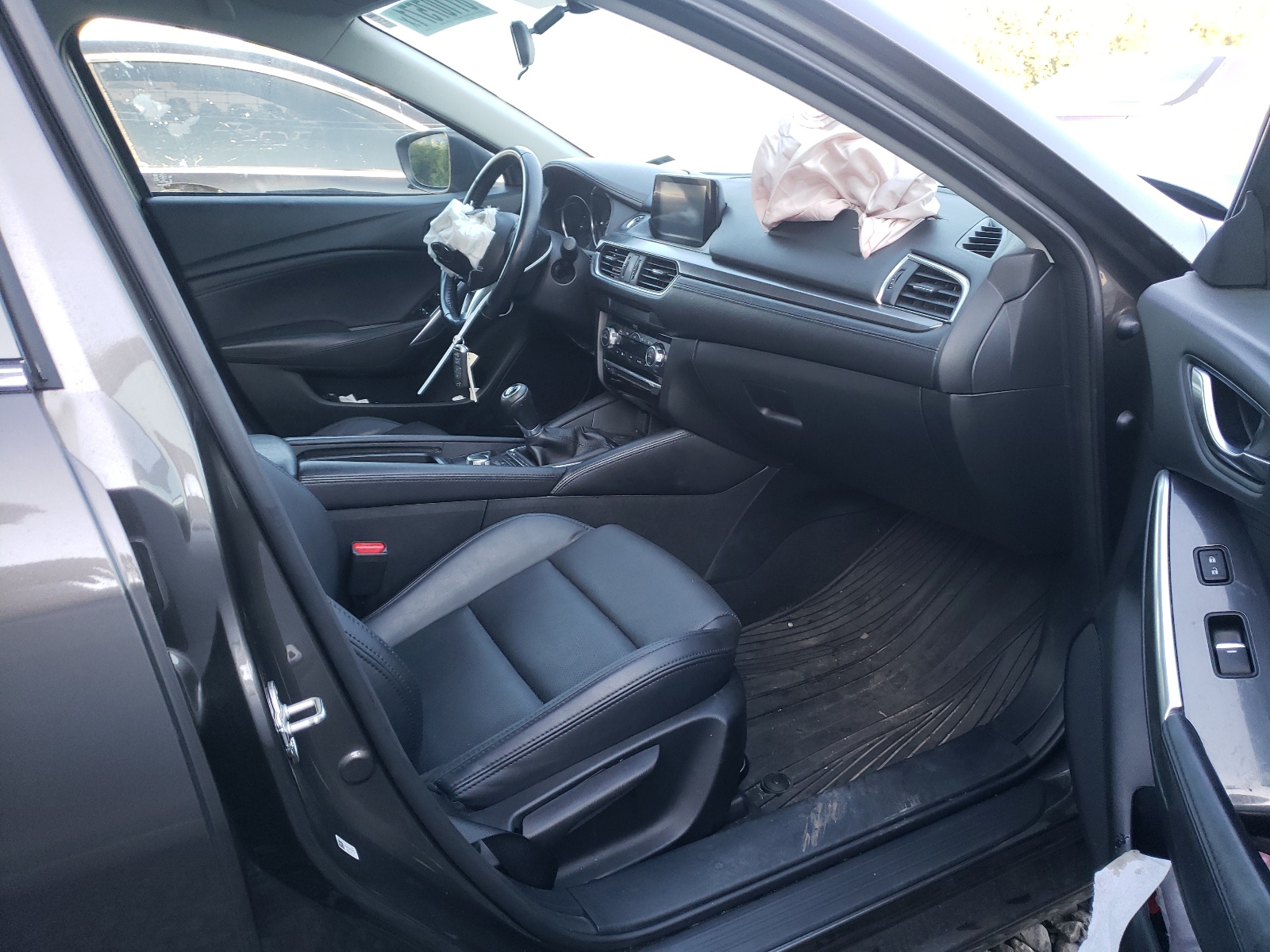Photo 5 from auction – 2016 MAZDA 6 TOURING with VIN JM1GJ1V58G1476507