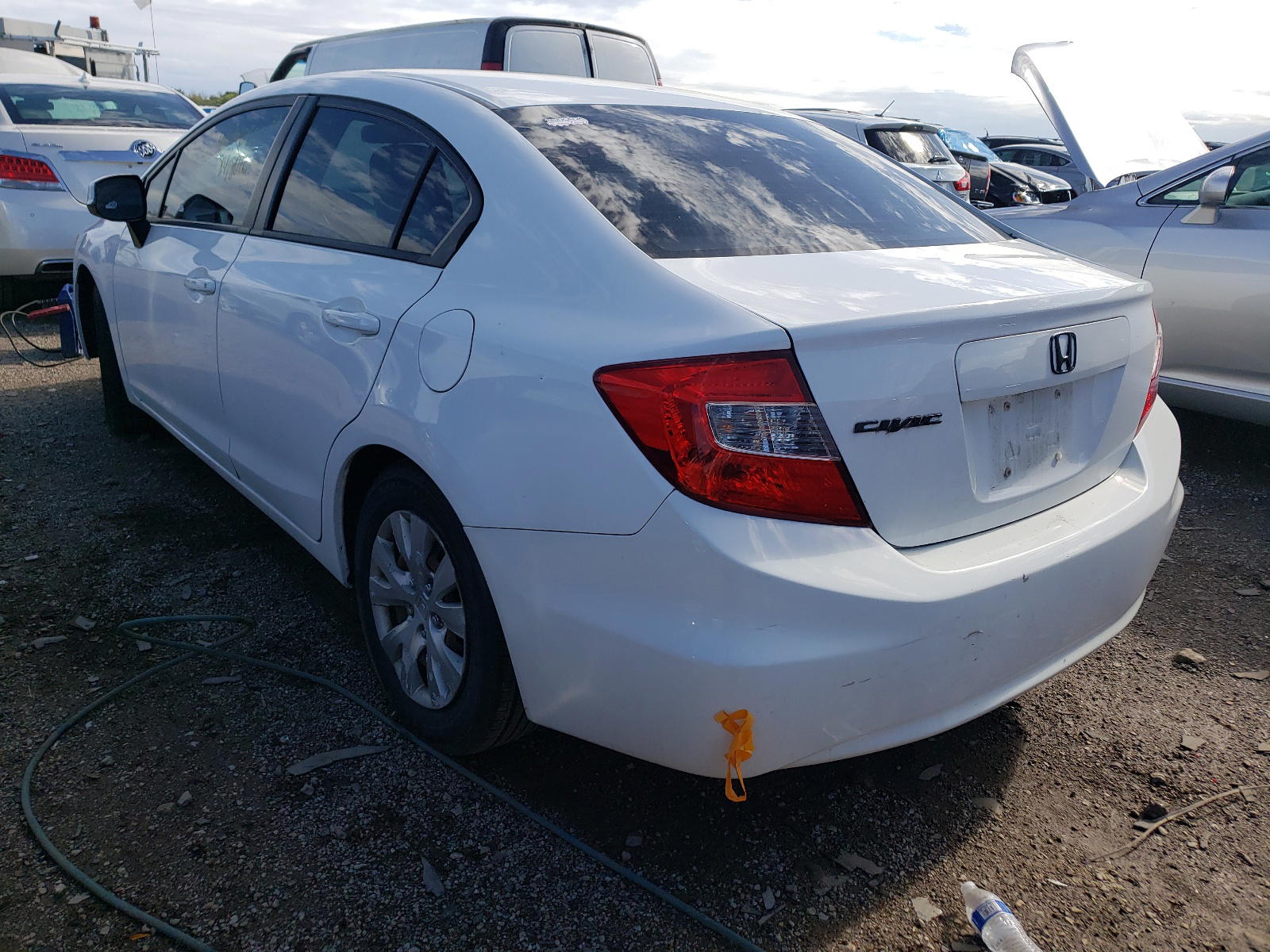 Photo 3 from auction – 2012 HONDA CIVIC LX with VIN 19XFB2F55CE052870