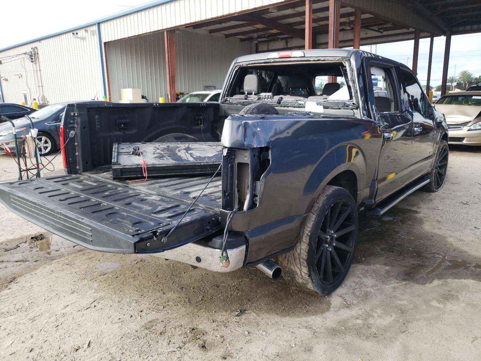 Photo 4 from auction – 2015 FORD F150 SUPER with VIN 1FTEW1CP0FKE69749