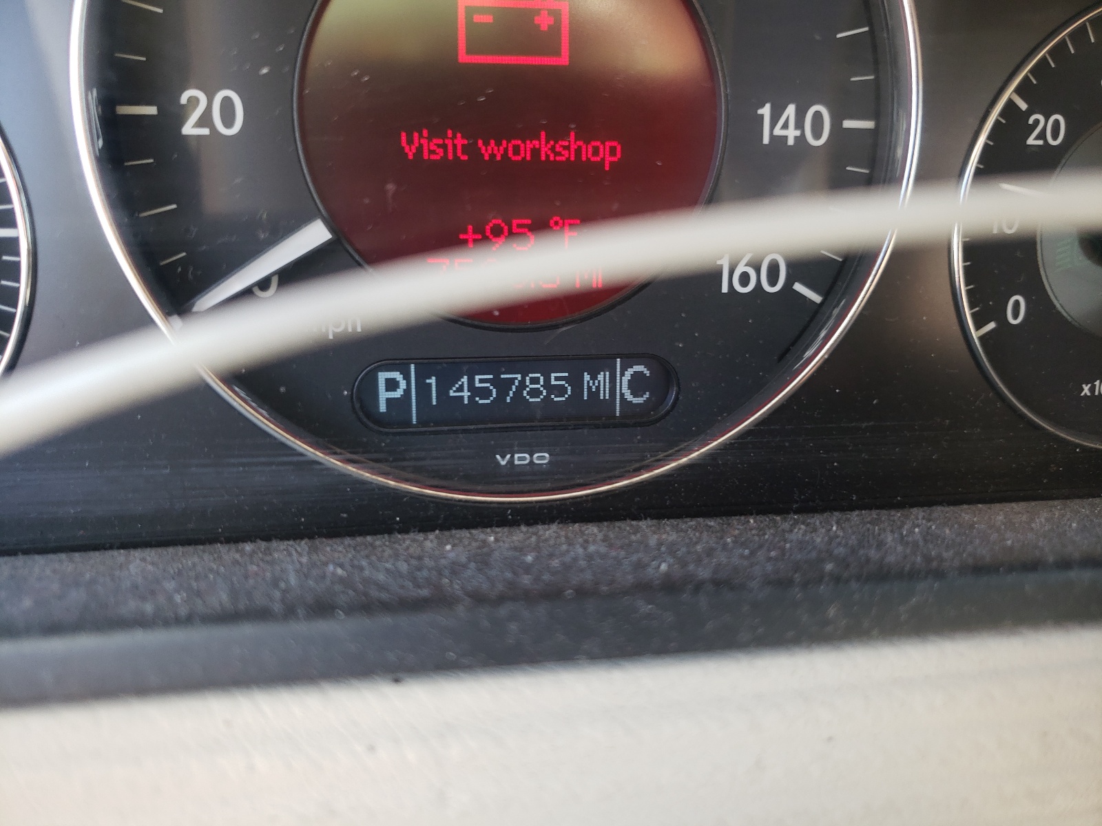 Photo 8 from auction – 2005 MERCEDES-BENZ E 320 with VIN WDBUF65J95A629616