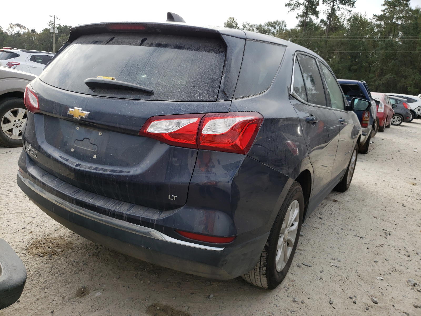 Photo 4 from auction – 2018 CHEVROLET EQUINOX LT with VIN 3GNAXJEV0JS581897