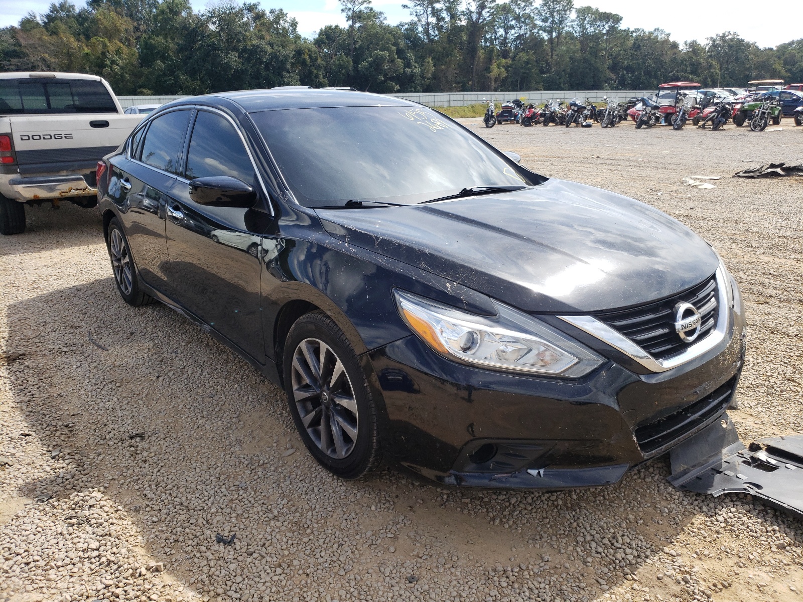 NISSAN ALTIMA 2017 with VIN 1N4AL3AP6HC197488 - Photo from auction