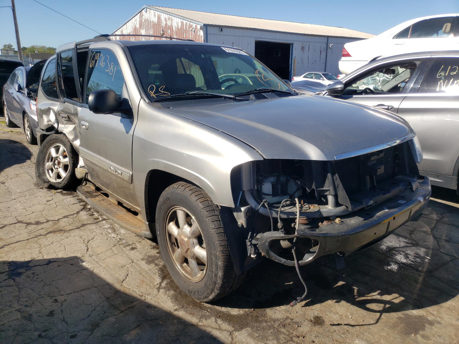 GMC ENVOY 2002 with VIN 1GKDT13S822494910 - Photo from auction