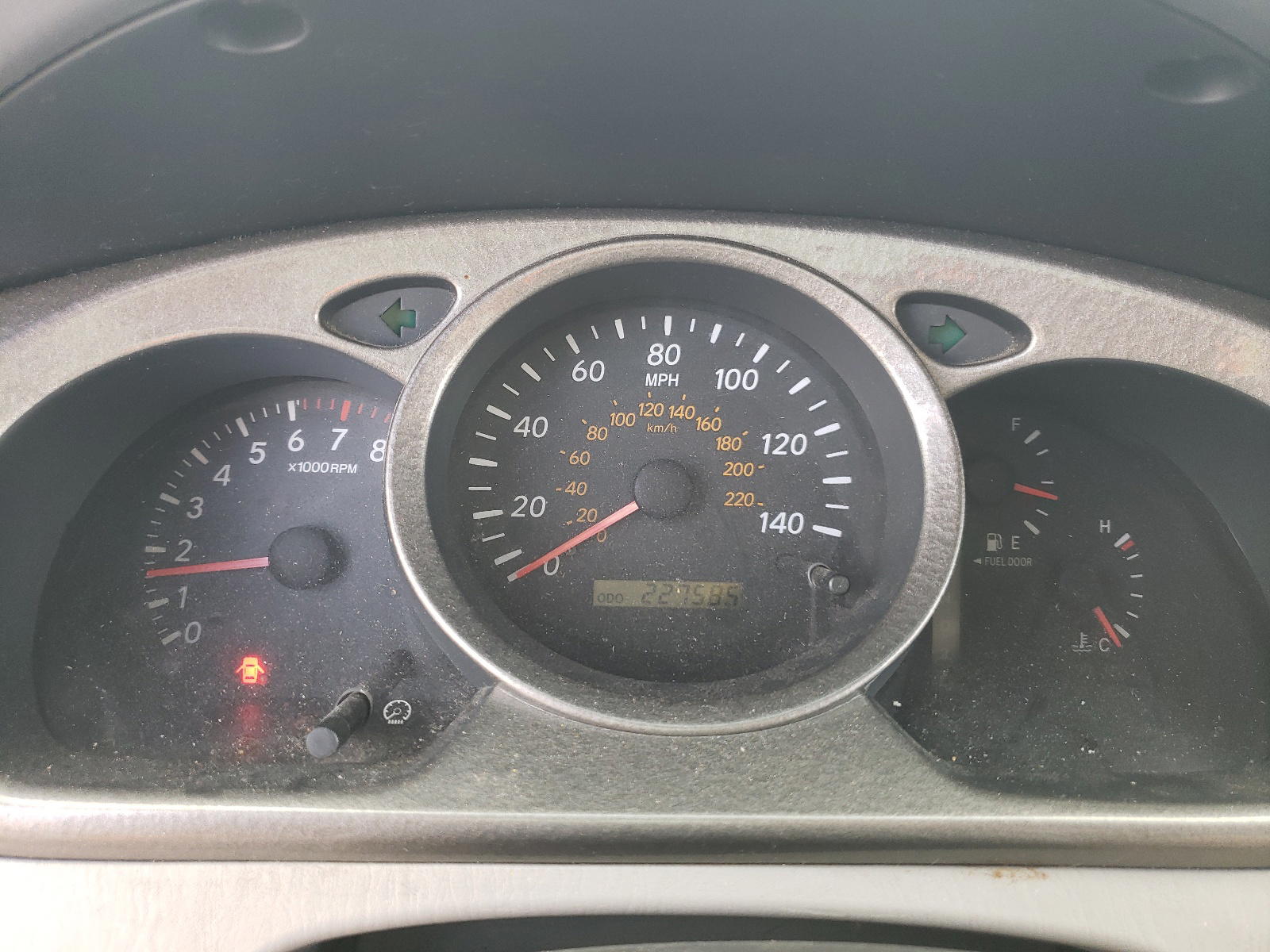 Photo 8 from auction – 2003 TOYOTA HIGHLANDER with VIN JTEGF21AX30106326