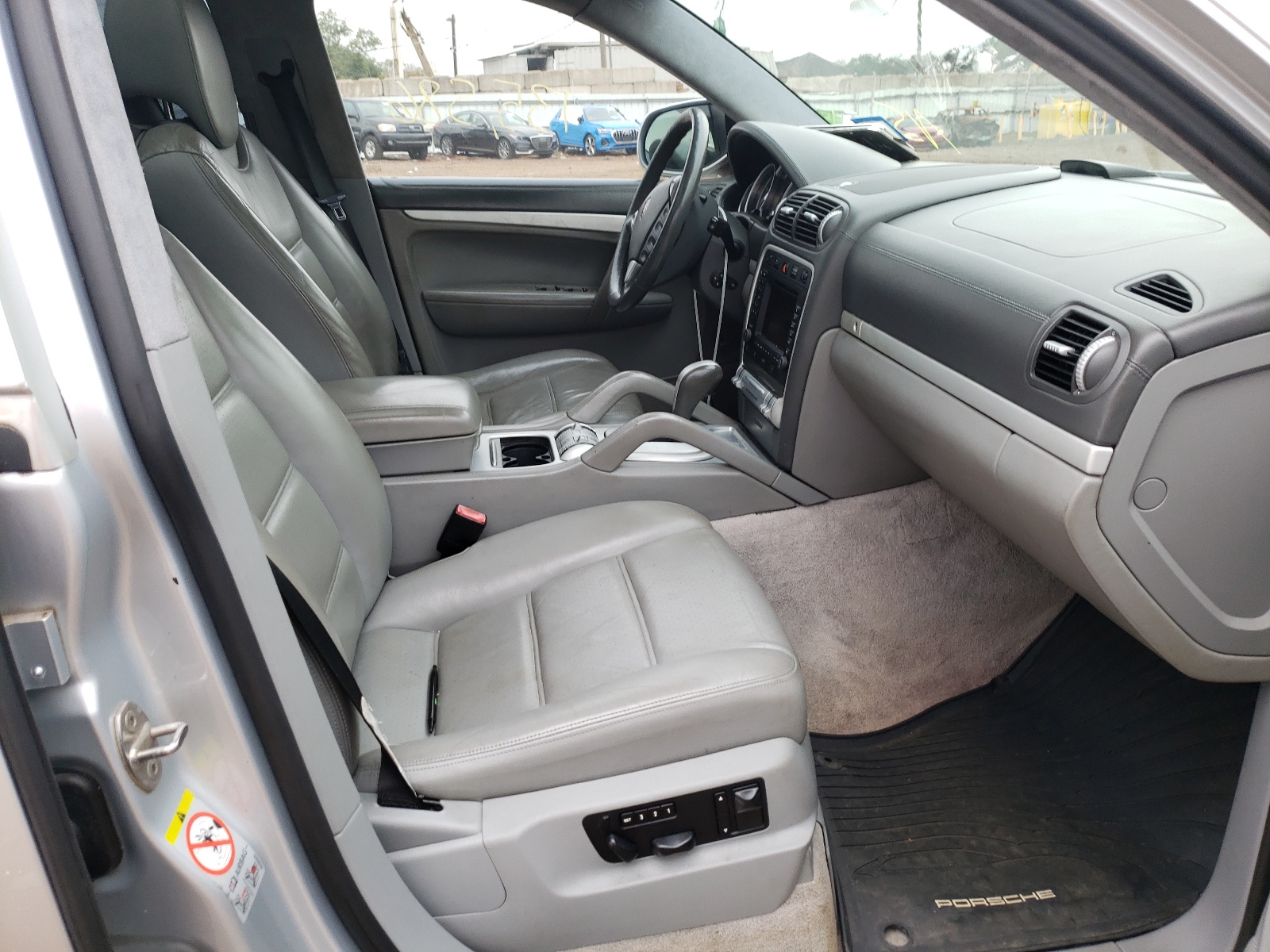 Zdjęcie 5 z aukcji – 2008 PORSCHE CAYENNE TU z VIN WP1AC29P98LA94346