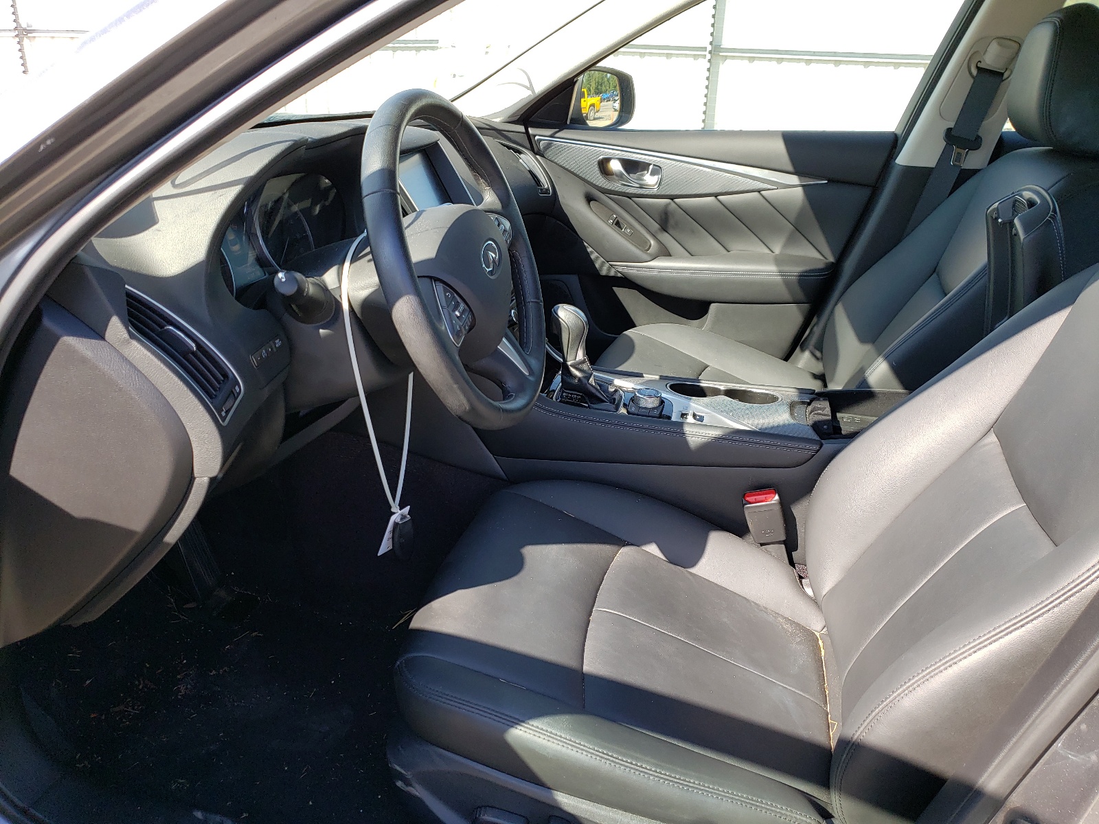 Photo 5 from auction – 2017 INFINITI Q50 BASE with VIN JN1CV7AR9HM682372