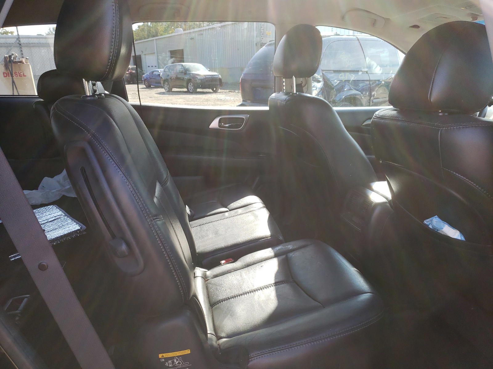 Photo 6 from auction – 2014 NISSAN PATHFINDER with VIN 5N1AR2MN0EC636320