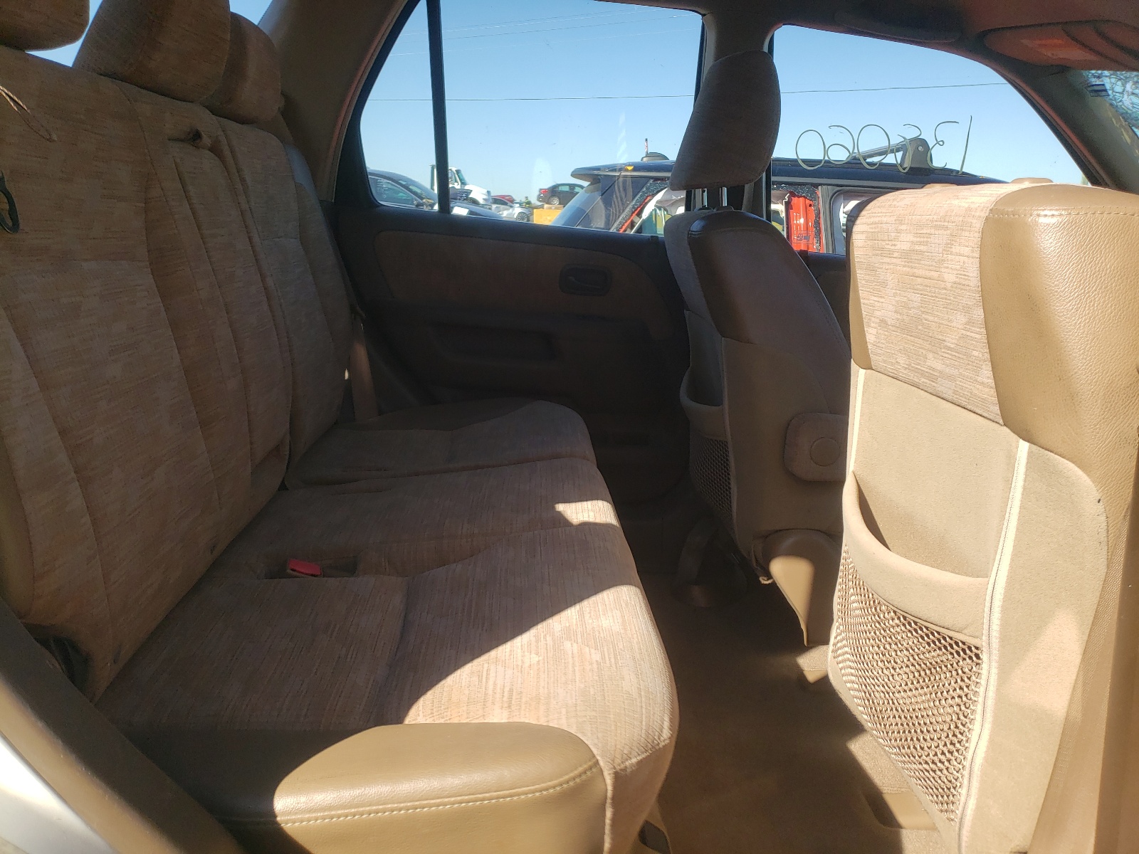 Photo 6 from auction – 2002 HONDA CR-V LX with VIN JHLRD68452C005608