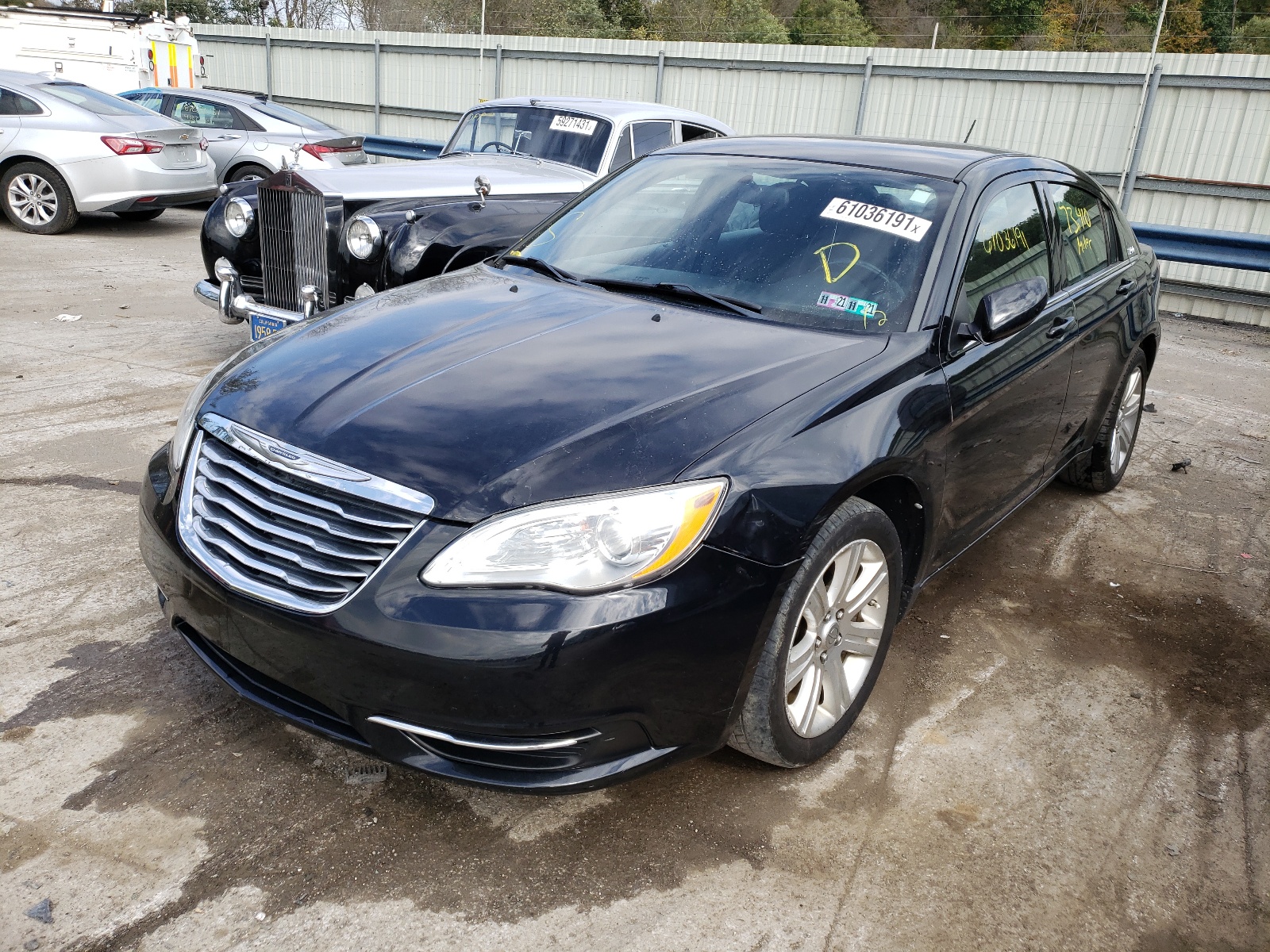 Zdjęcie 2 z aukcji – 2011 CHRYSLER 200 TOURIN z VIN 1C3BC1FB2BN611656