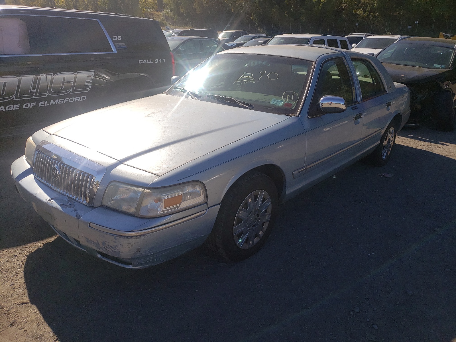 Photo 2 from auction – 2007 MERCURY GRAND MARQ with VIN 2MEFM74W17X608187
