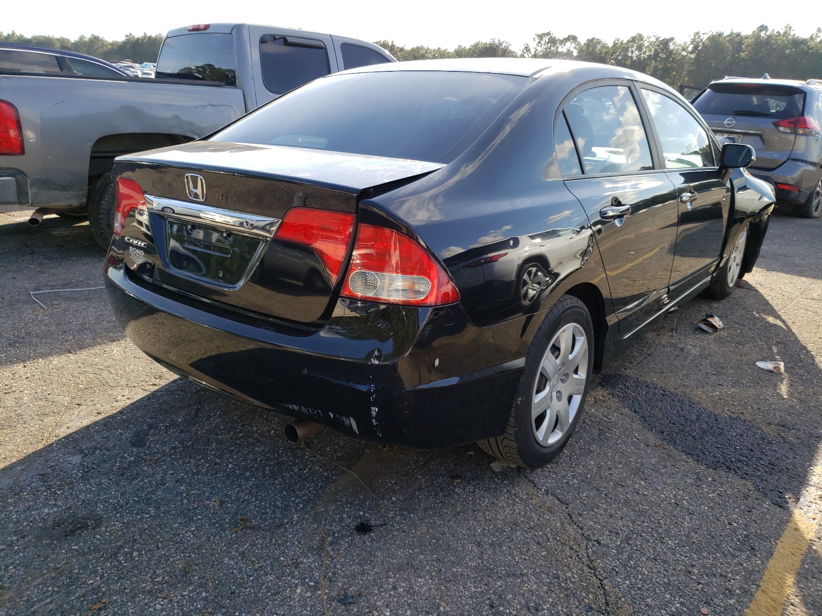 Photo 4 from auction – 2009 HONDA CIVIC LX with VIN 19XFA16579E049104