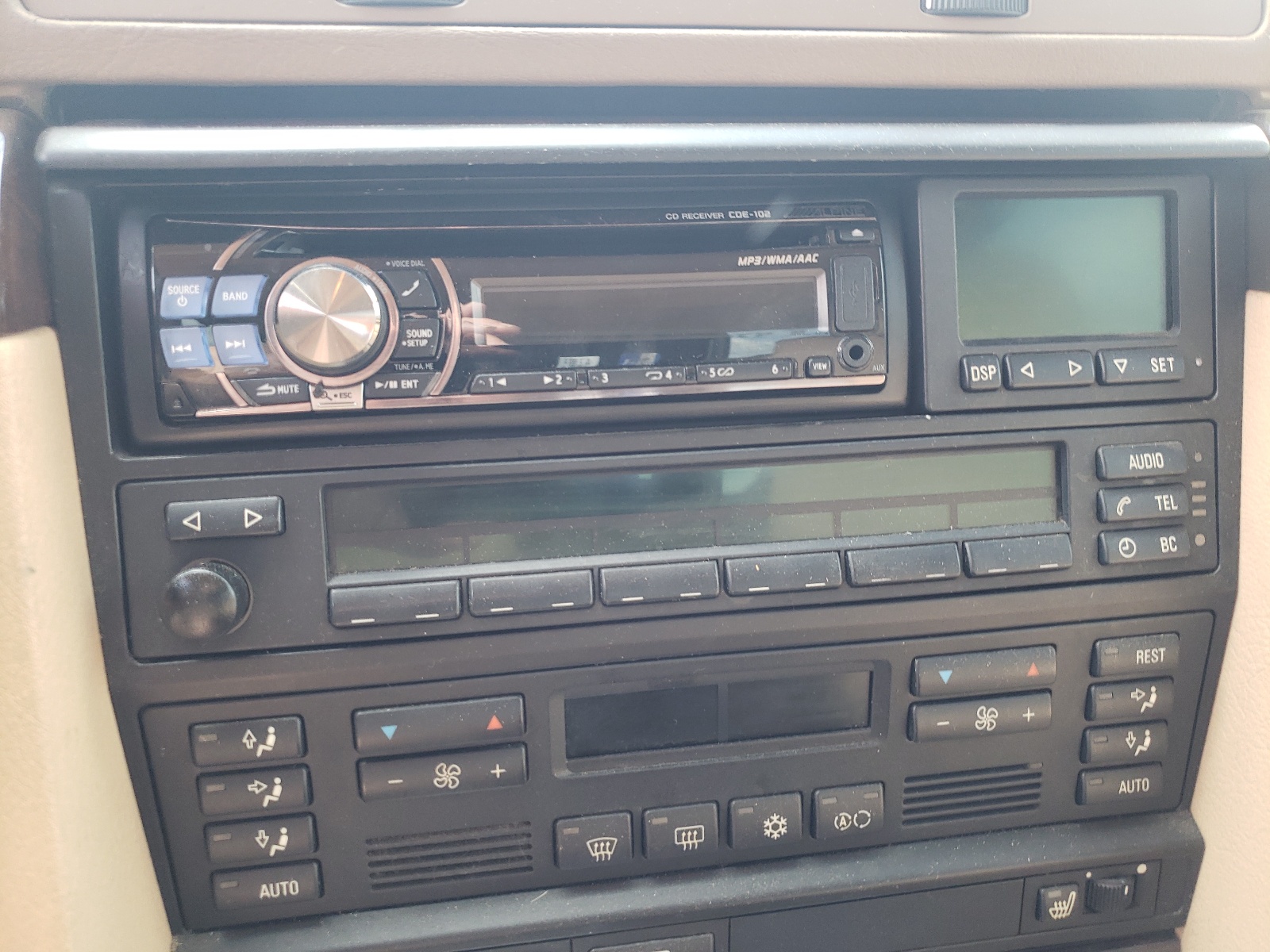 Photo 9 from auction – 1998 BMW 740 IL with VIN WBAGJ8326WDM14597