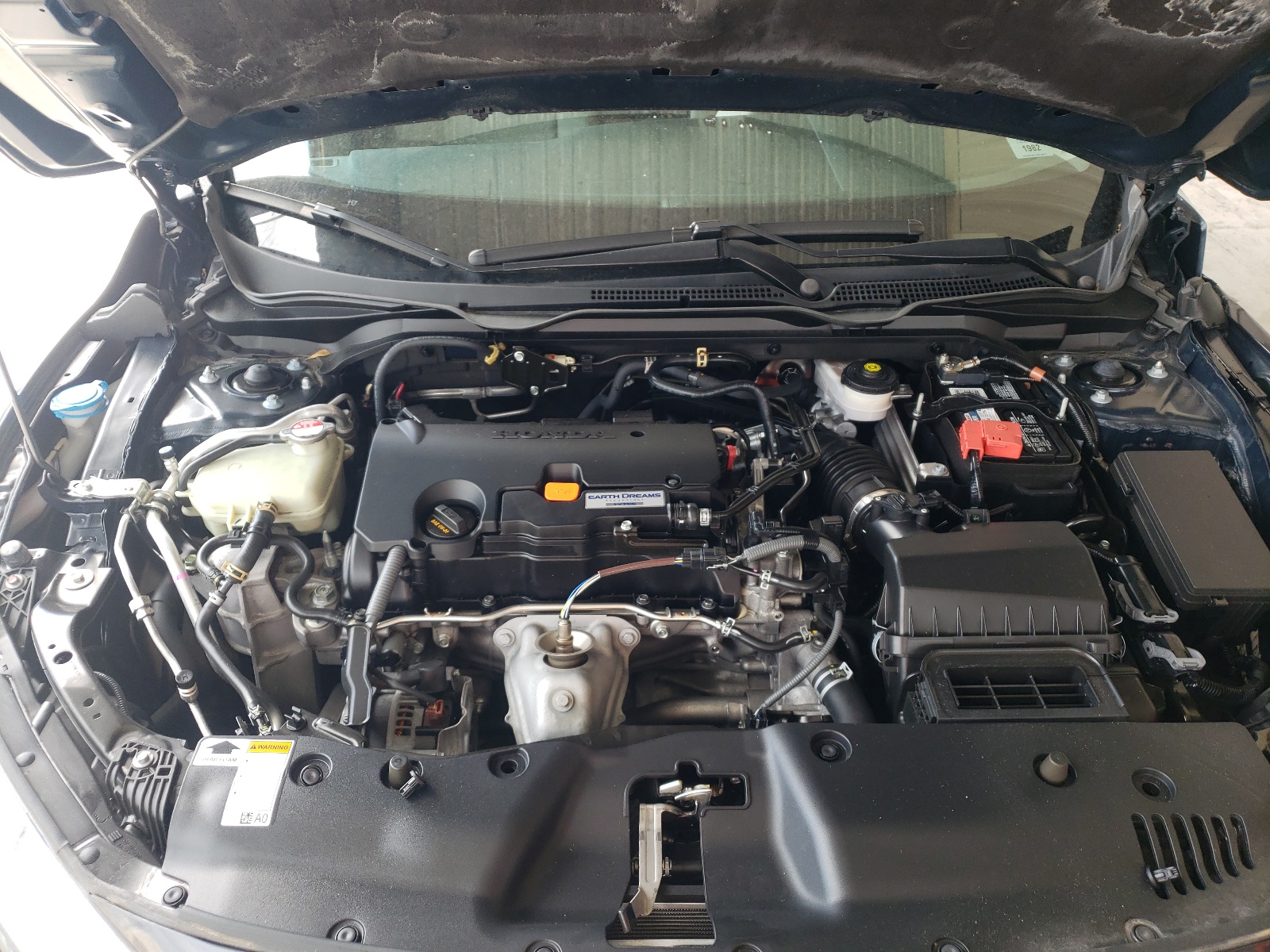 Photo 7 from auction – 2018 HONDA CIVIC LX with VIN 2HGFC2F50JH578923