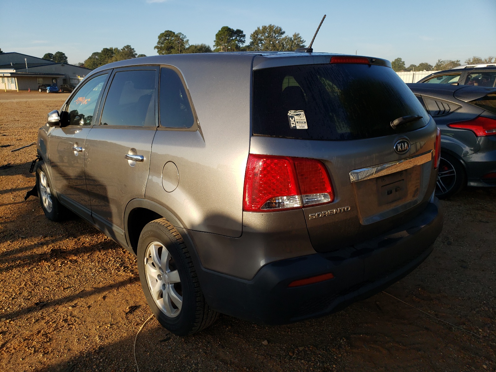 Photo 3 from auction – 2012 KIA SORENTO BA with VIN 5XYKT3A18CG202219