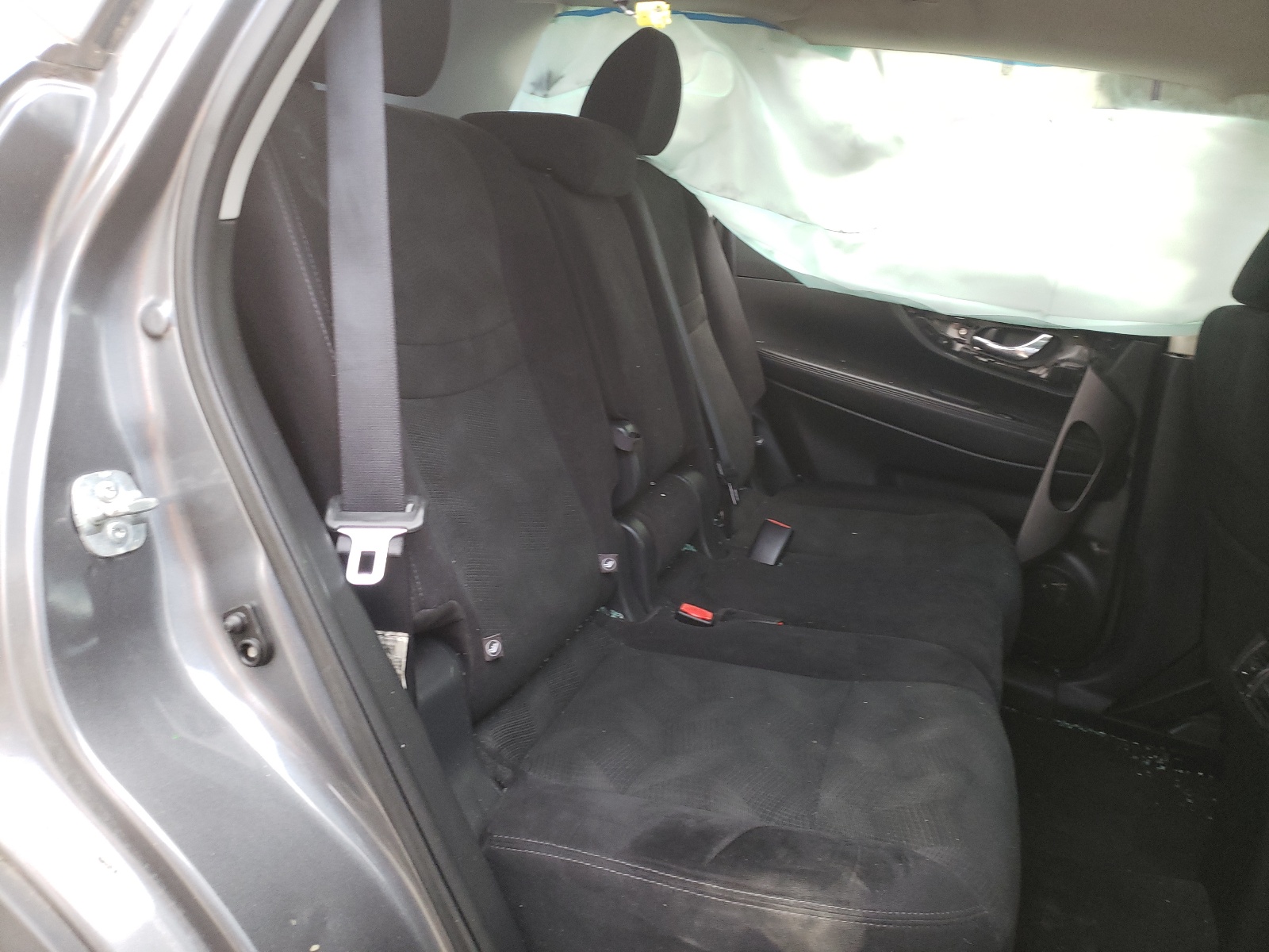 Photo 6 from auction – 2016 NISSAN ROGUE S with VIN 5N1AT2MT1GC810690