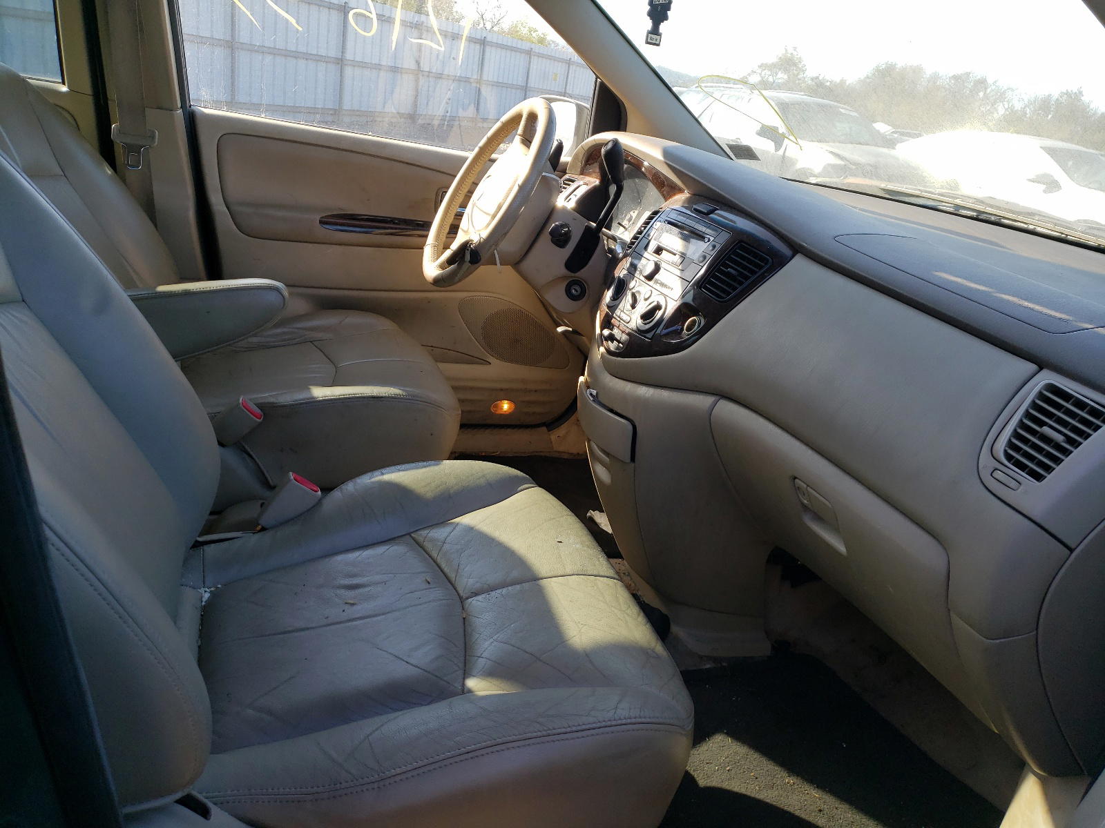 Photo 5 from auction – 2000 MAZDA MPV with VIN JM3LW28G9Y0158719