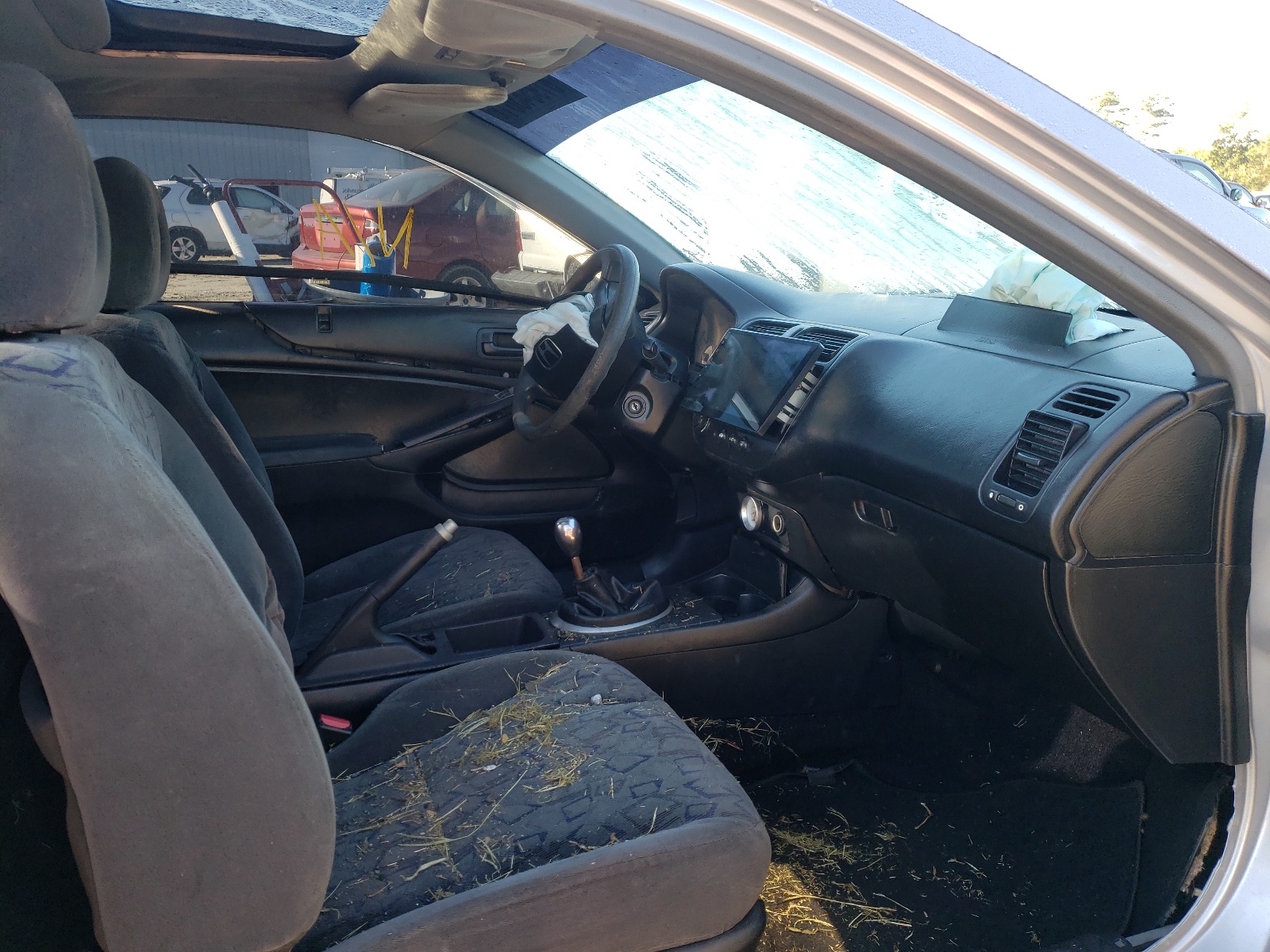 Photo 5 from auction – 2002 HONDA CIVIC EX with VIN 1HGEM21952L085133