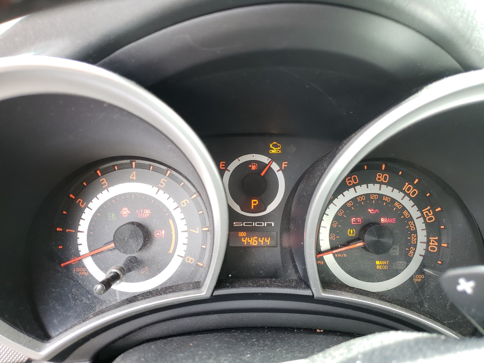 Photo 8 from auction – 2016 TOYOTA SCION TC with VIN JTKJF5C72GJ025584
