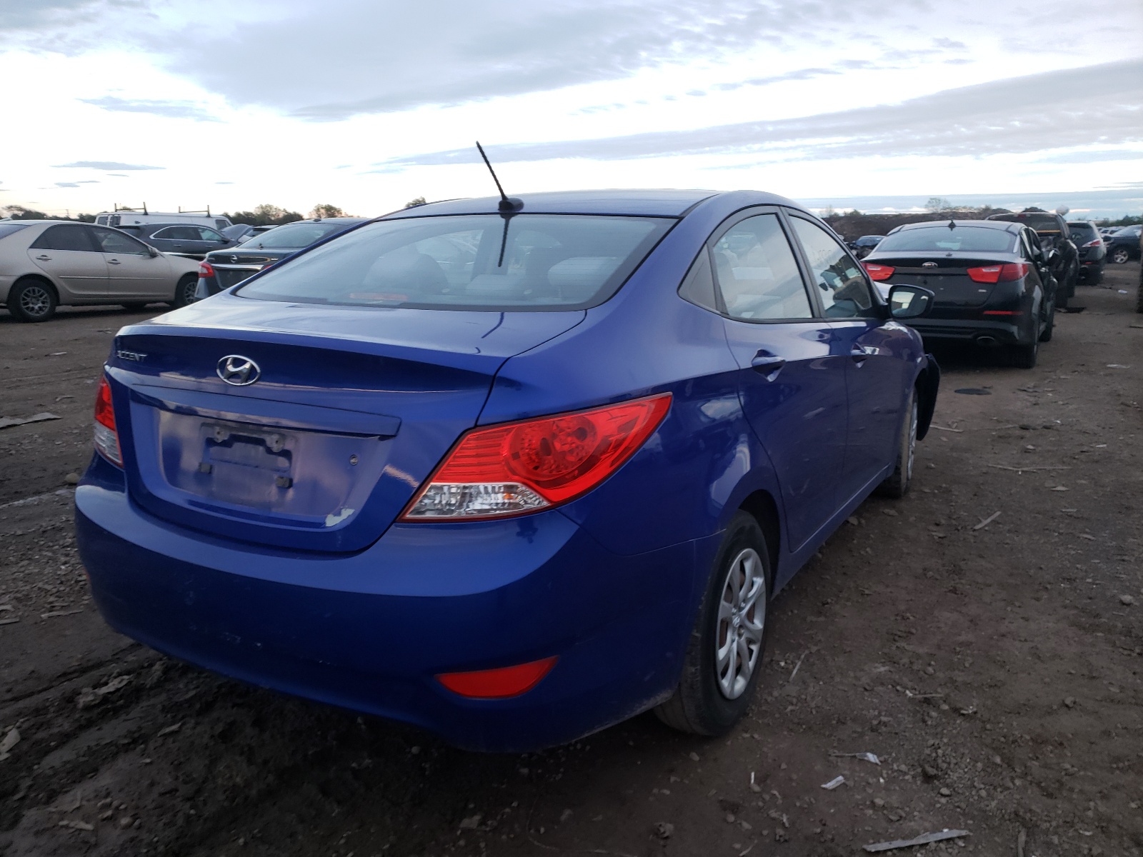 Photo 4 from auction – 2013 HYUNDAI ACCENT GLS with VIN KMHCT4AE9DU526403