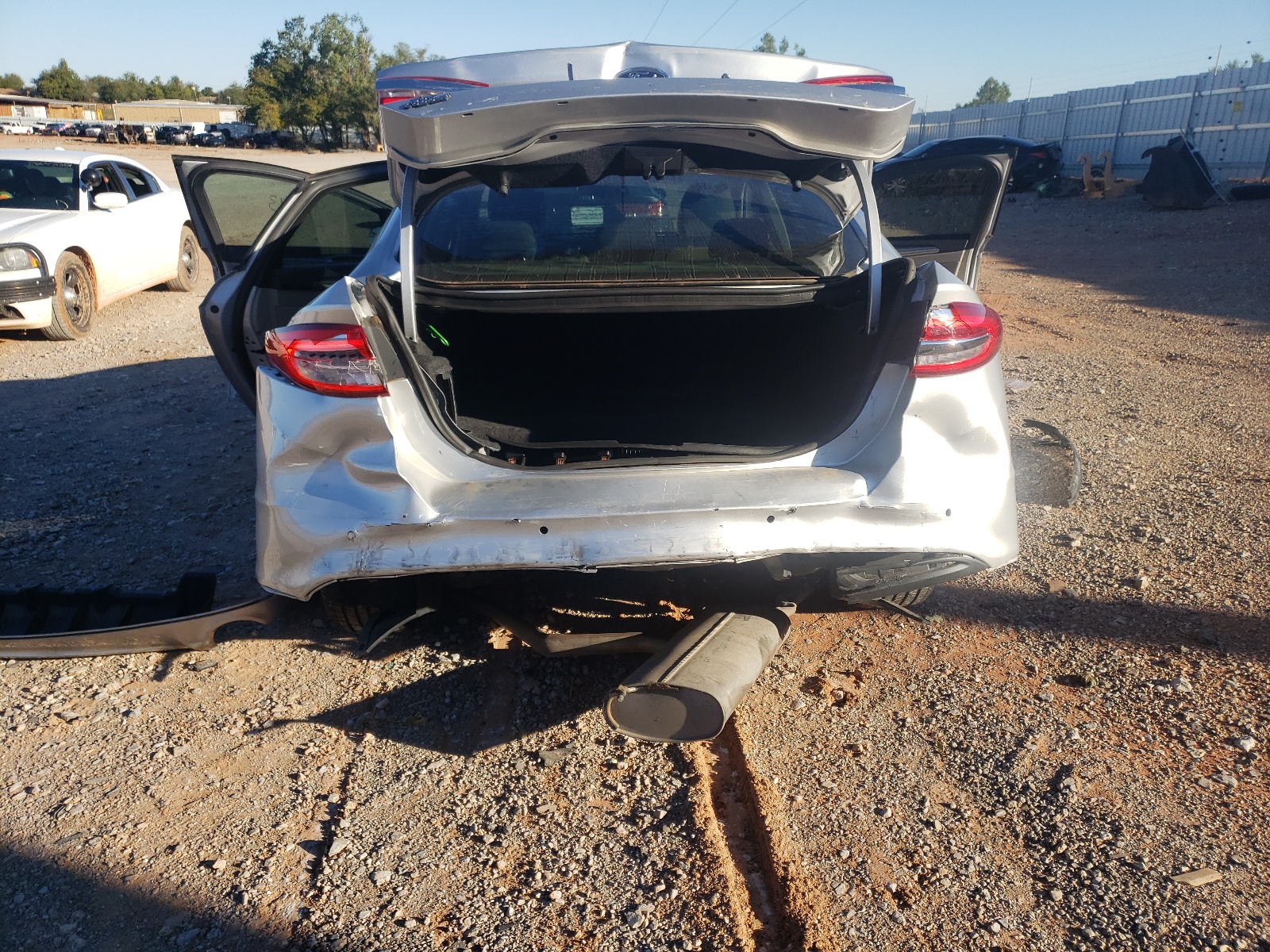 Photo 9 from auction – 2018 FORD FUSION SE with VIN 3FA6P0LU8JR200006