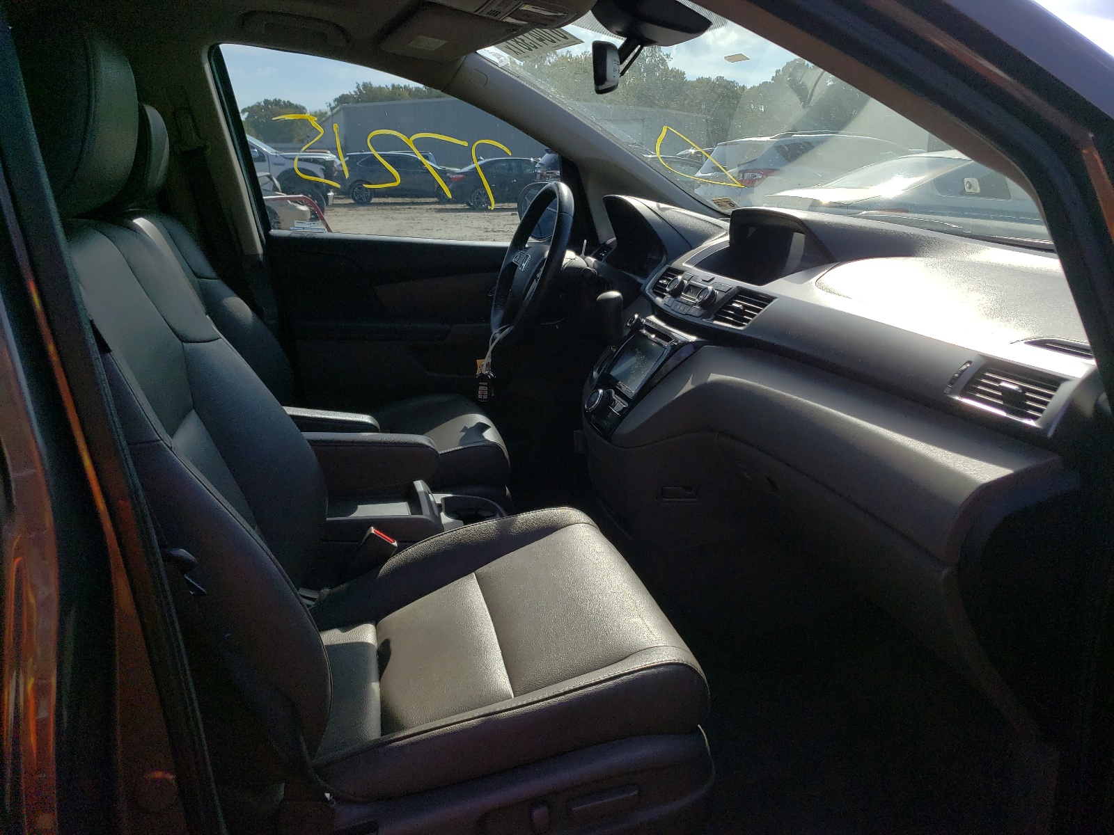 Photo 5 from auction – 2015 HONDA ODYSSEY EX with VIN 5FNRL5H60FB076994