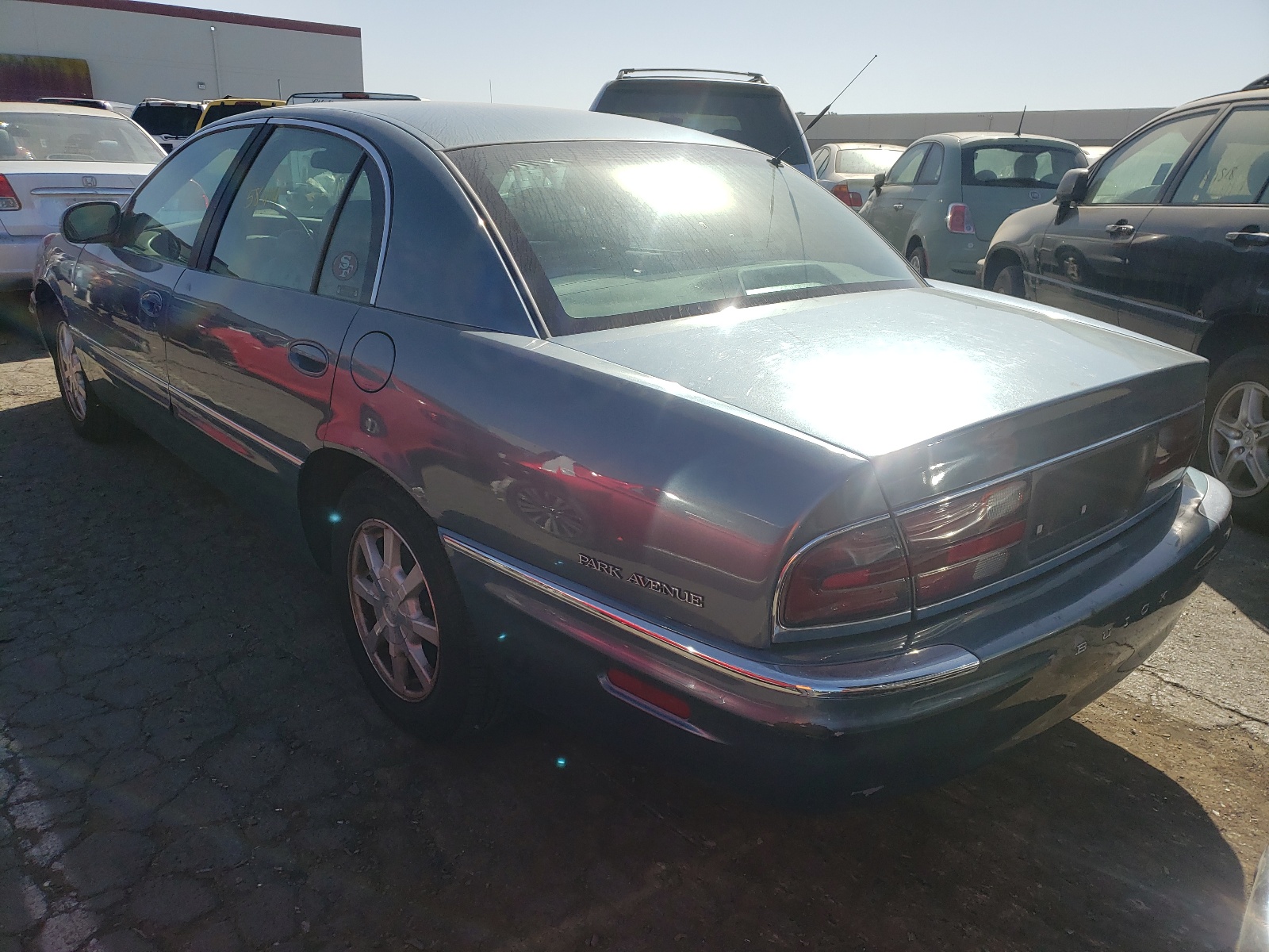 Photo 3 from auction – 2002 BUICK PARK AVENU with VIN 1G4CW54K124215768