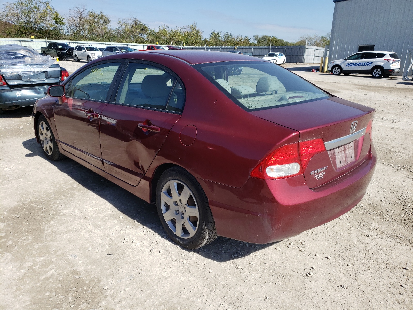 Photo 3 from auction – 2011 HONDA CIVIC LX with VIN 19XFA1F53BE026957