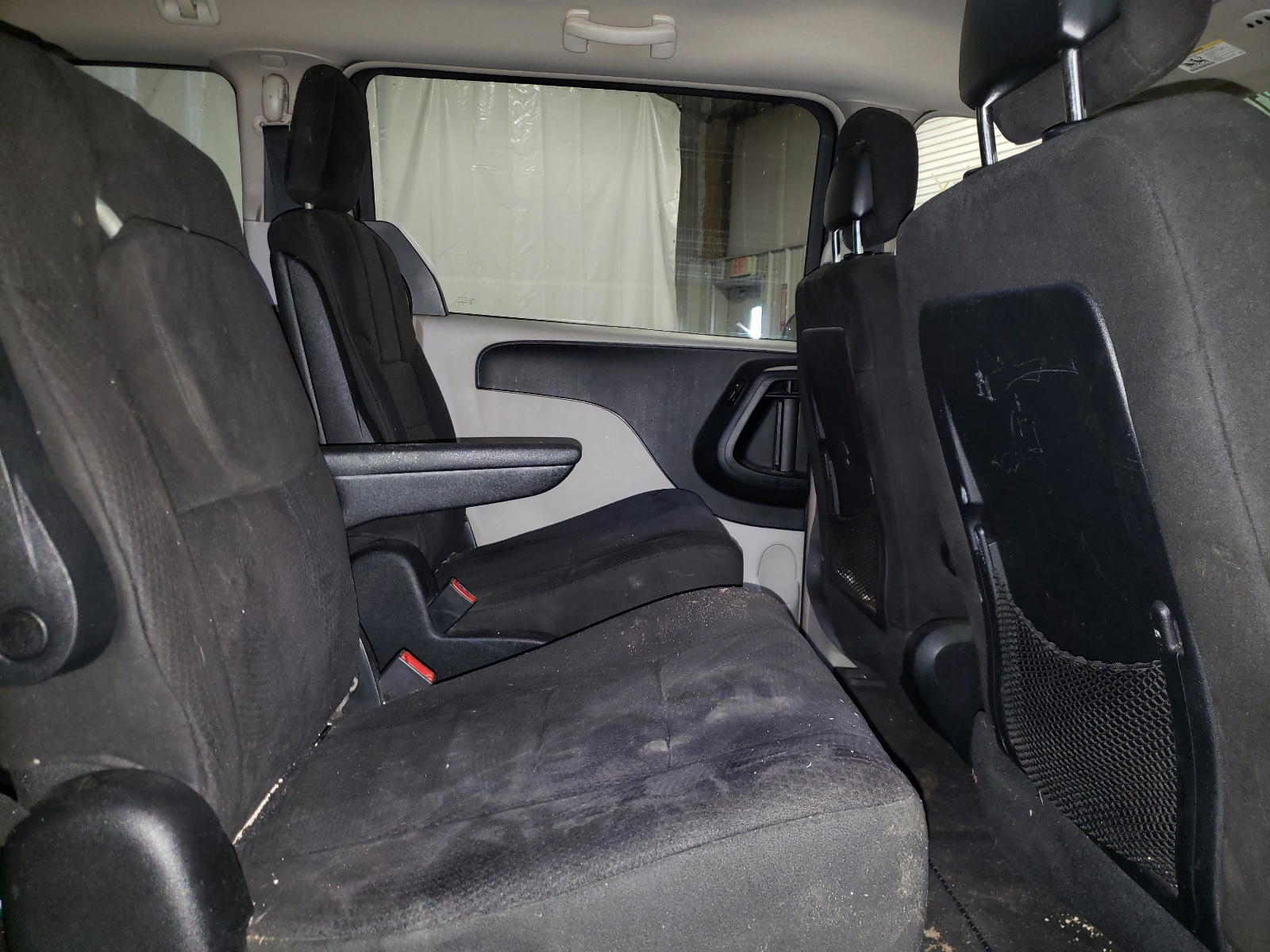 Photo 6 from auction – 2011 CHRYSLER TOWN & COU with VIN 2A4RR5DG6BR687537