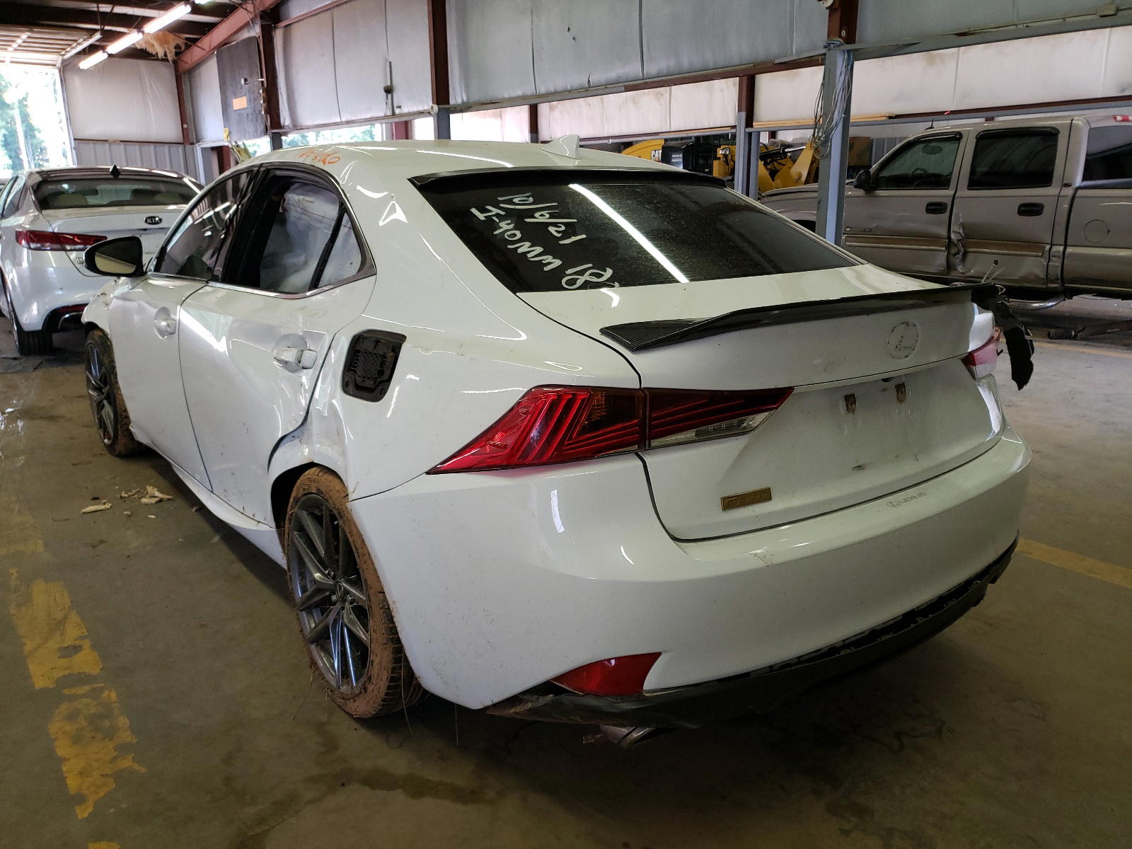 Photo 3 from auction – 2017 LEXUS IS 200T with VIN JTHBA1D22H5045476
