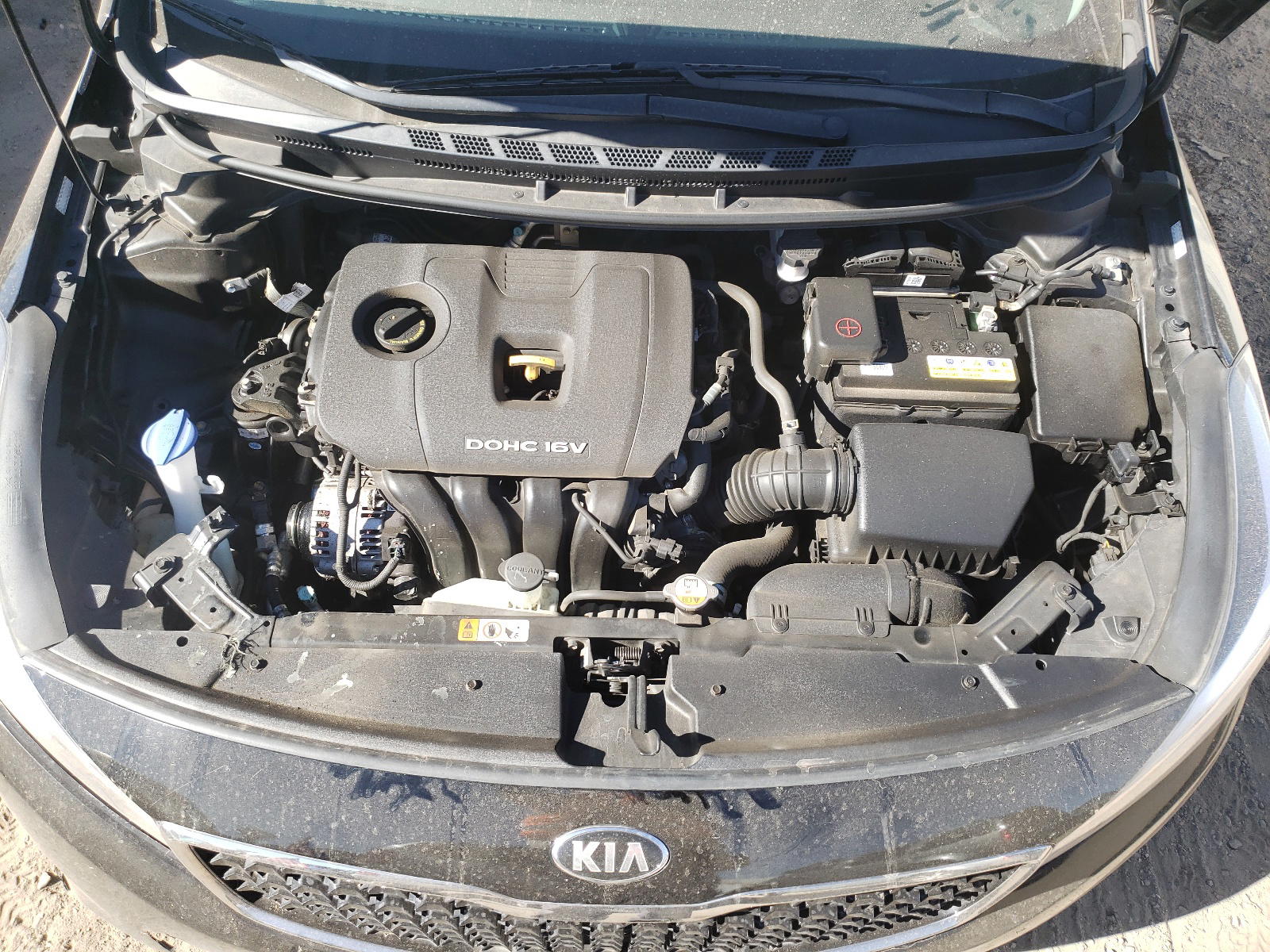 Photo 7 from auction – 2017 KIA FORTE LX with VIN 3KPFL4A72HE040829