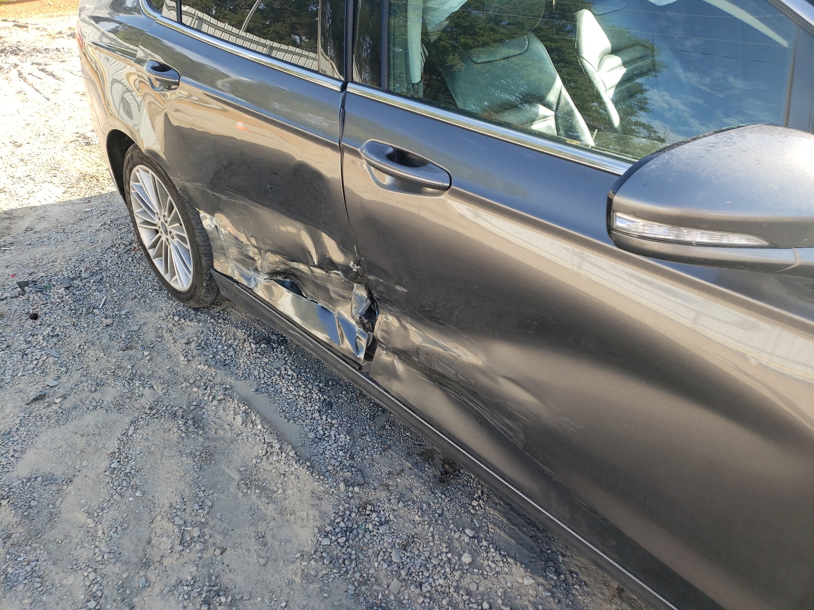 Photo 9 from auction – 2014 FORD FUSION SE with VIN 3FA6P0H93ER277022