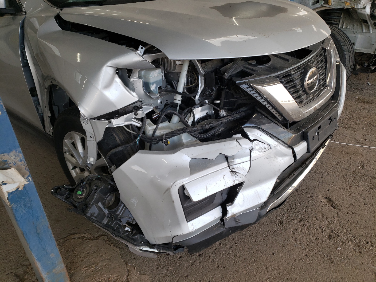 Photo 9 from auction – 2020 NISSAN ROGUE S with VIN KNMAT2MV6LP542874