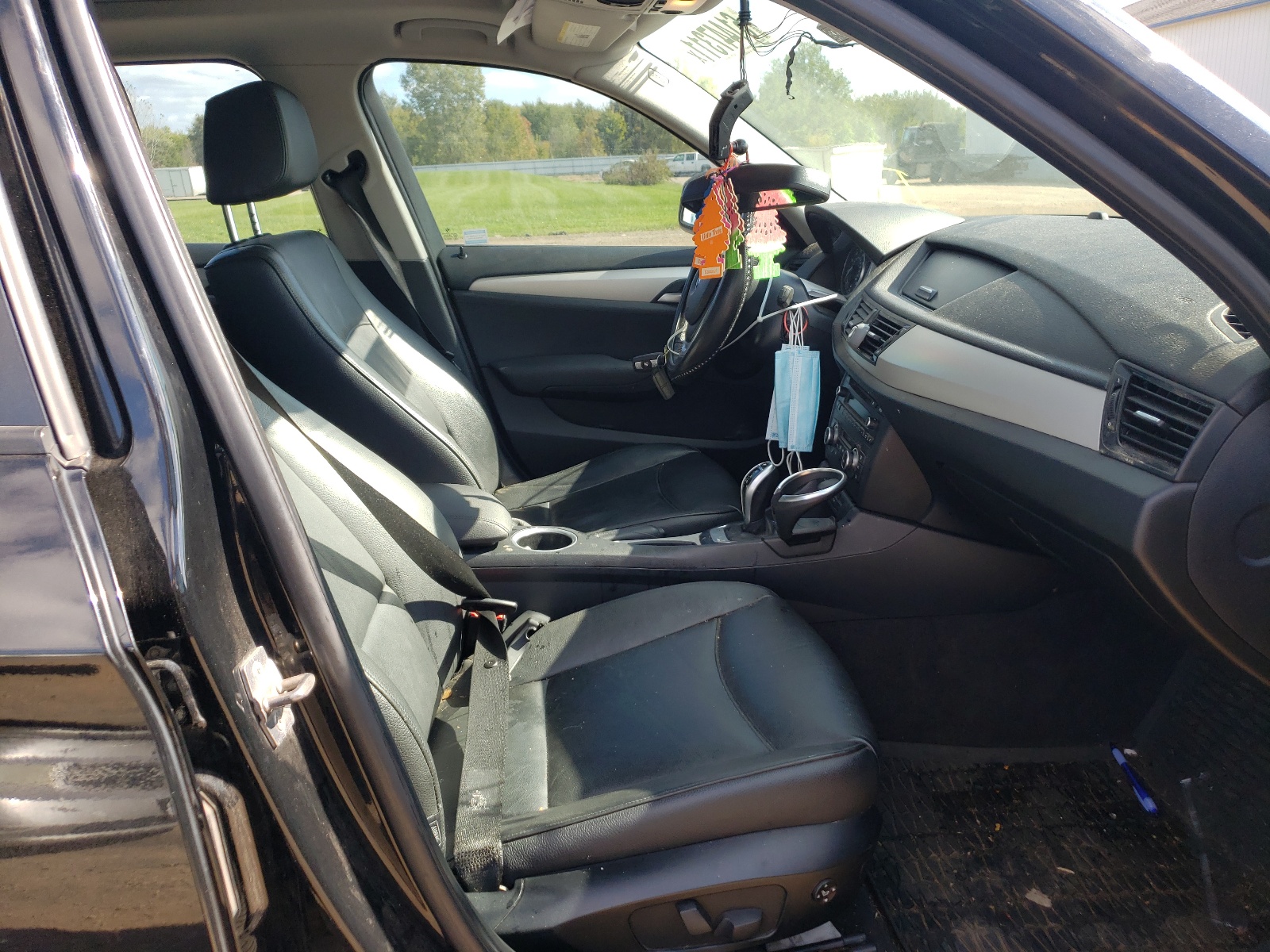 Photo 5 from auction – 2013 BMW X1 XDRIVE2 with VIN WBAVL1C58DVR89746