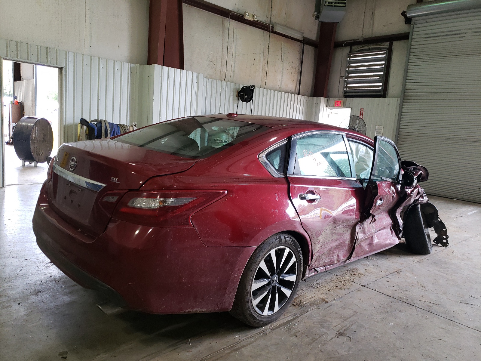 Photo 4 from auction – 2018 NISSAN ALTIMA with VIN 1N4AL3AP4JC227108