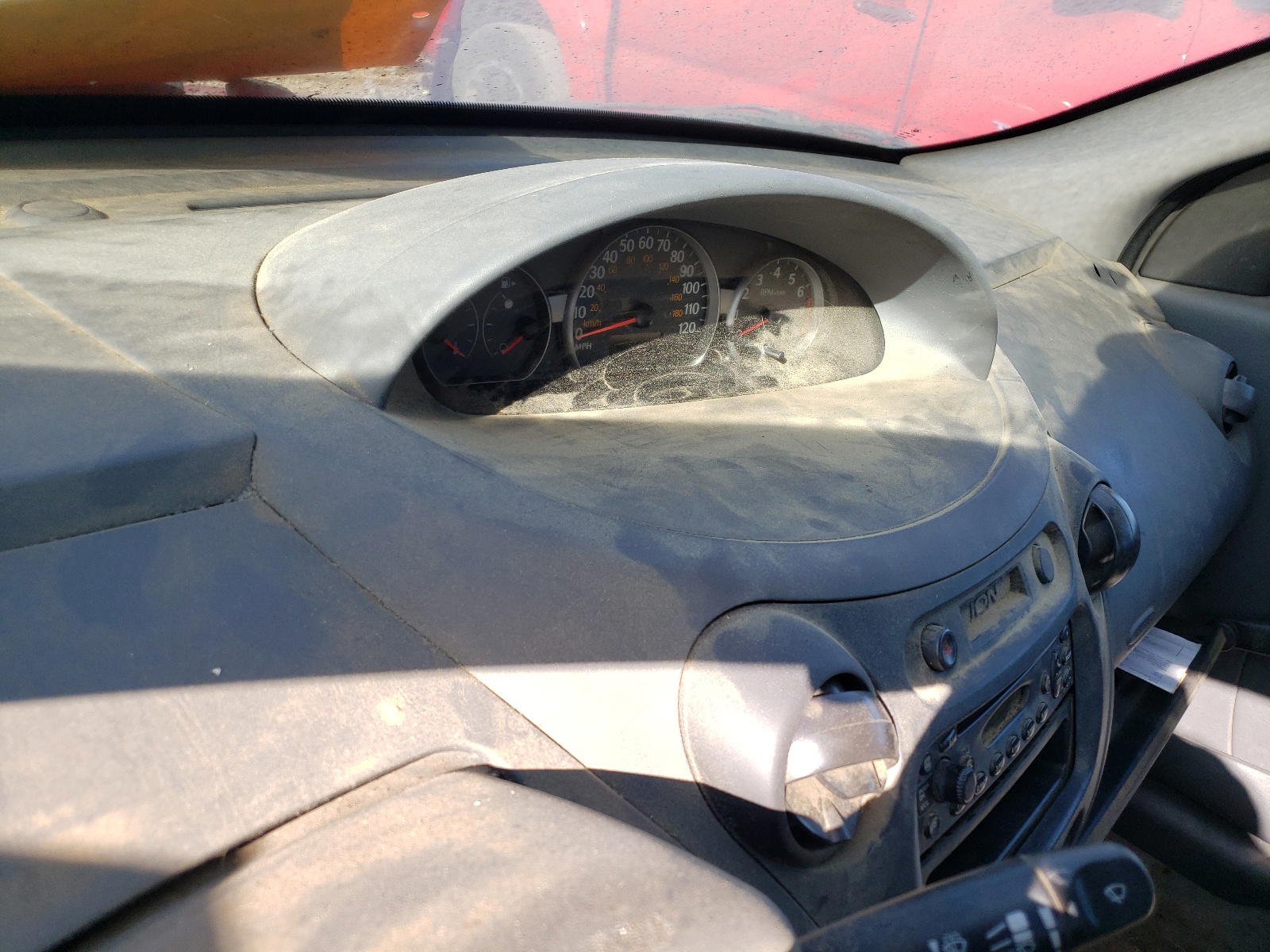Photo 8 from auction – 2004 SATURN ION LEVEL with VIN 1G8AG52F64Z153475