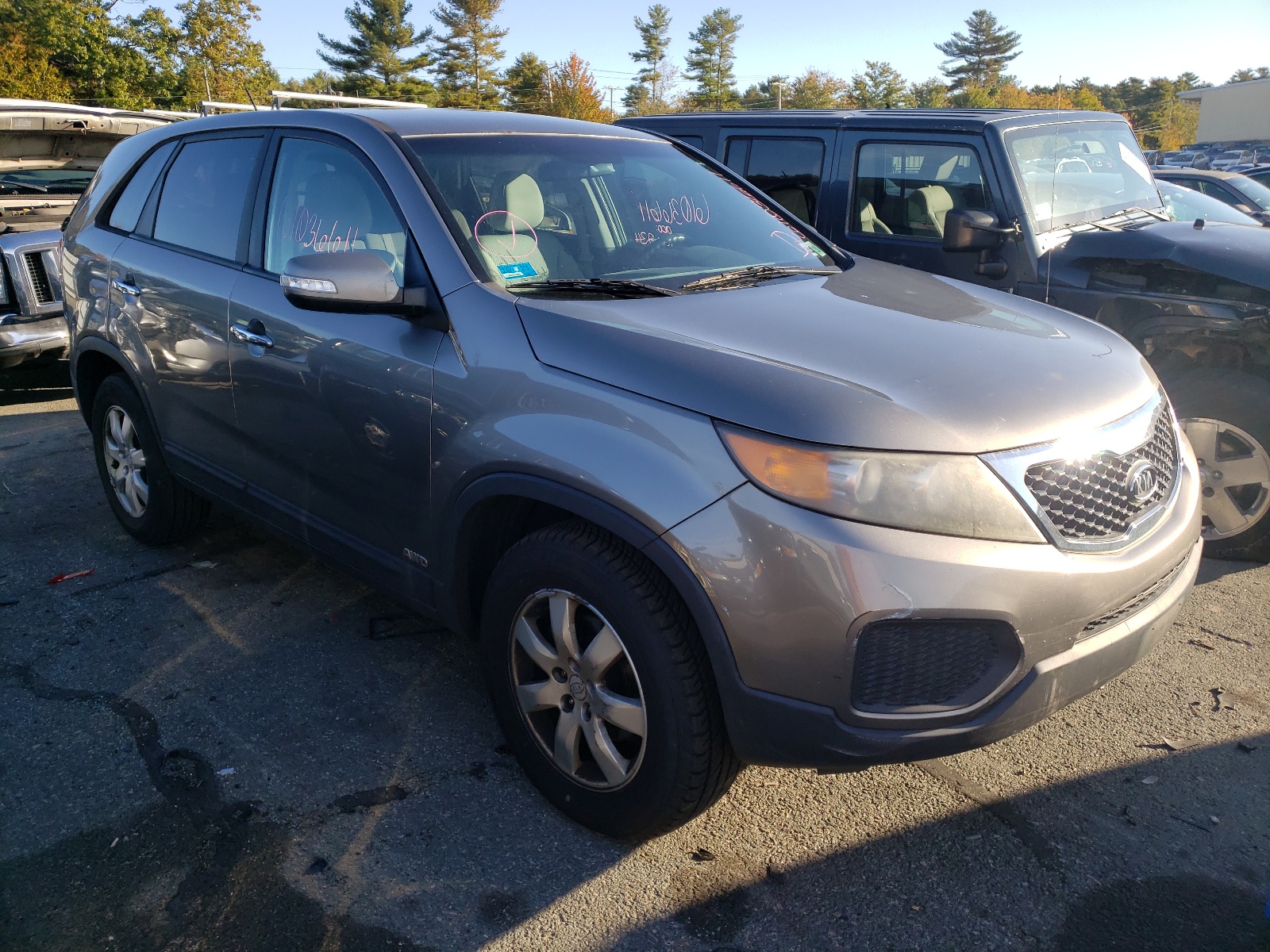 KIA SORENTO BA 2011 with VIN 5XYKTCA12BG018828 - Photo from auction