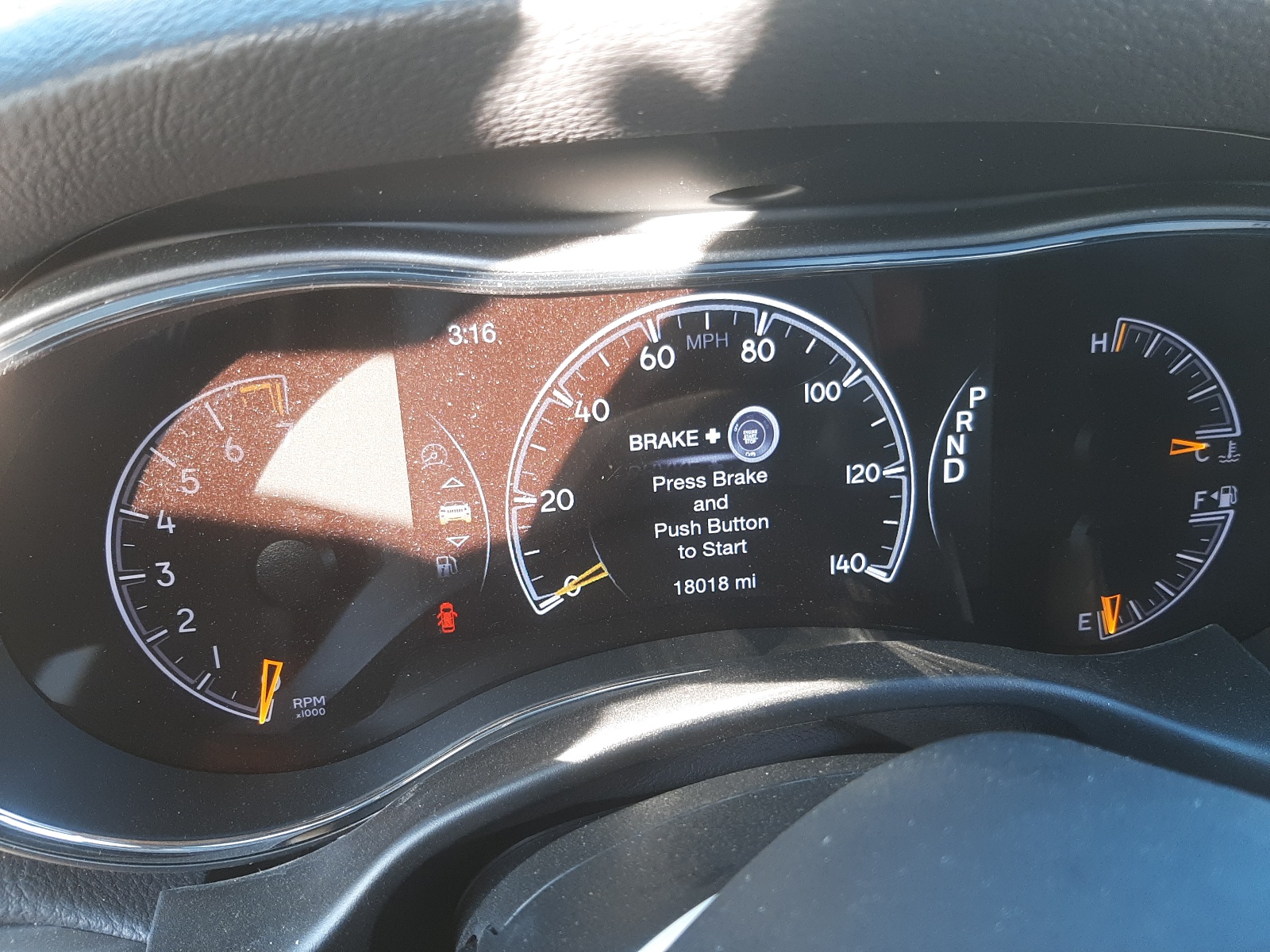 Photo 8 from auction – 2019 JEEP GRAND CHER with VIN 1C4RJFAG1KC694878