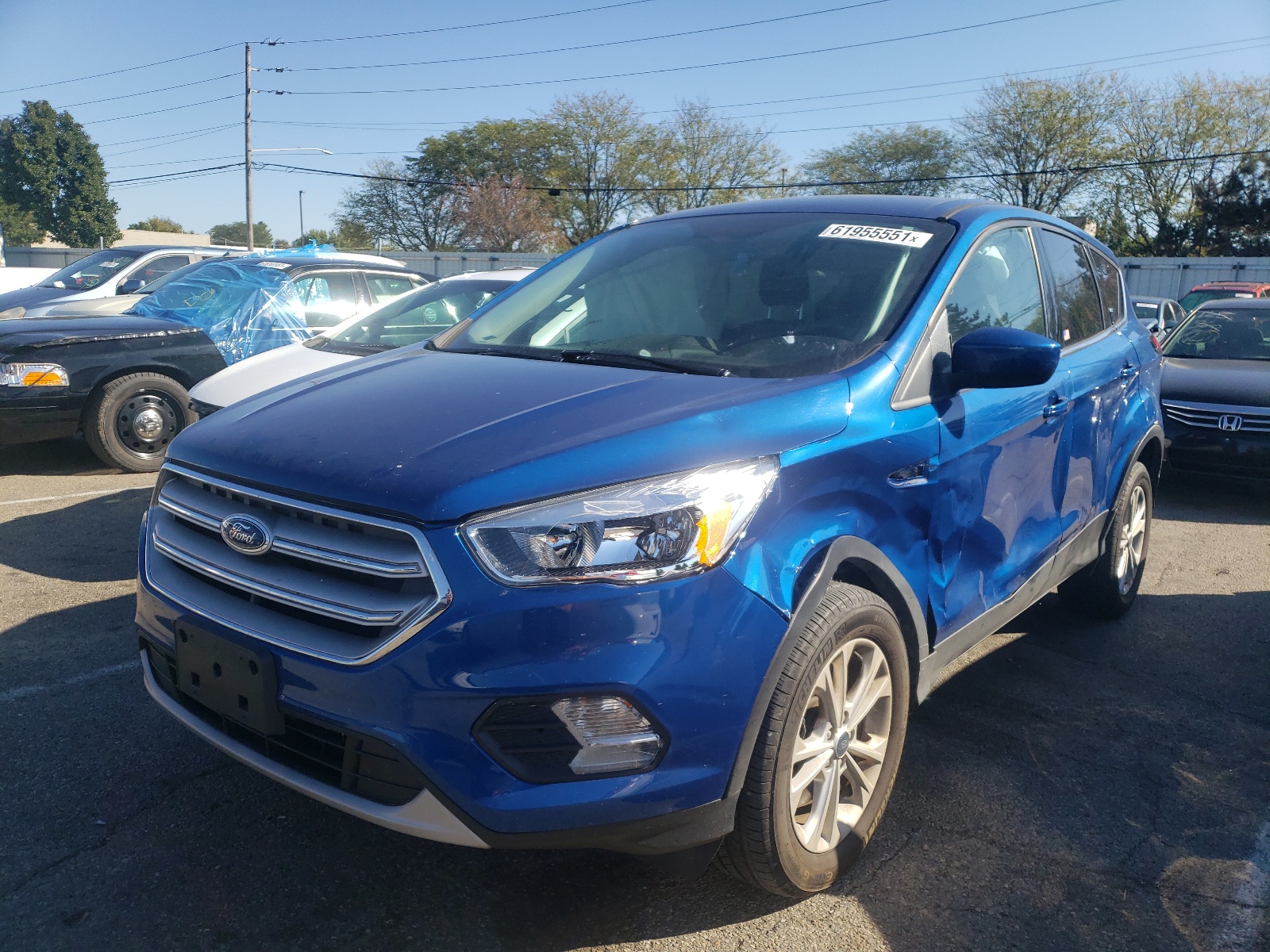 Photo 2 from auction – 2019 FORD ESCAPE SE with VIN 1FMCU9GD4KUA52026