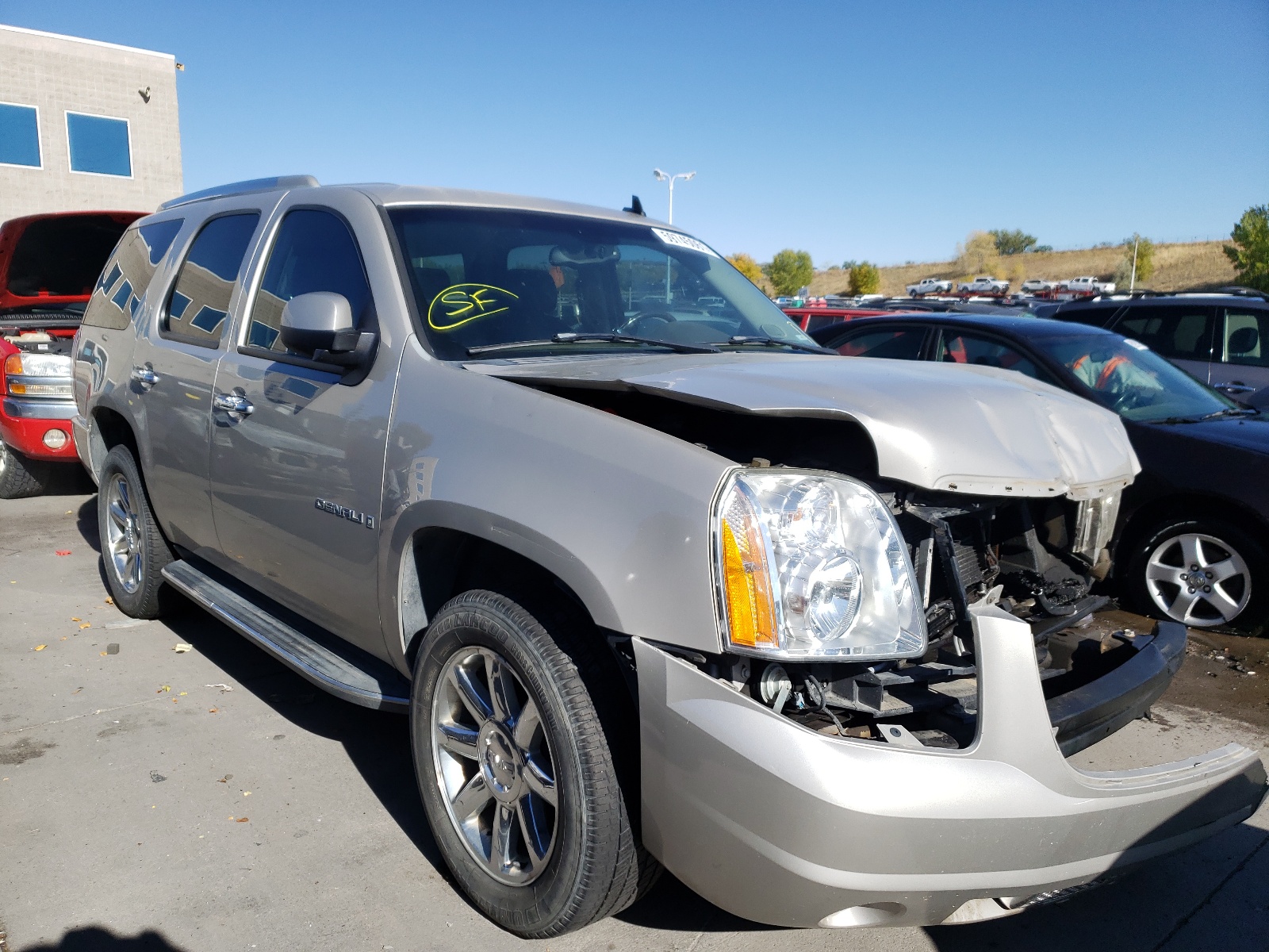GMC YUKON DENA 2008 with VIN 1GKFK63898J171770 - Photo from auction
