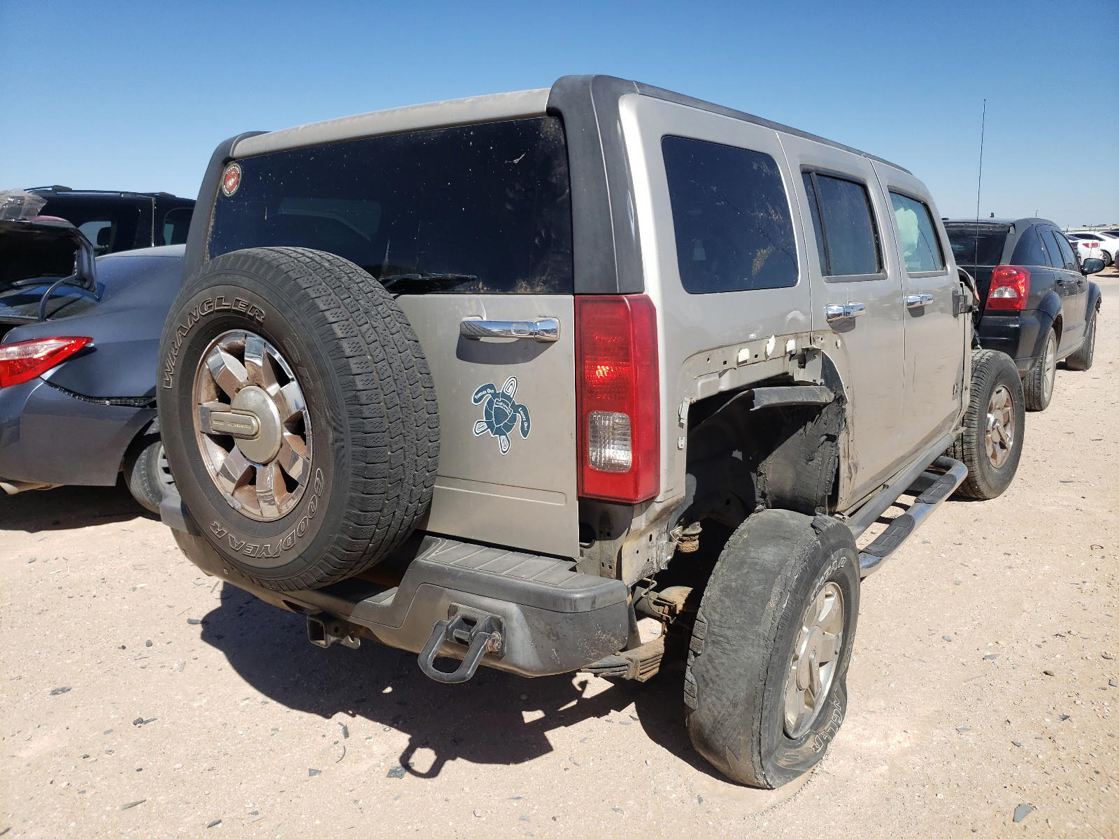 Photo 4 from auction – 2008 HUMMER H3 with VIN 5GTEN13E588176777