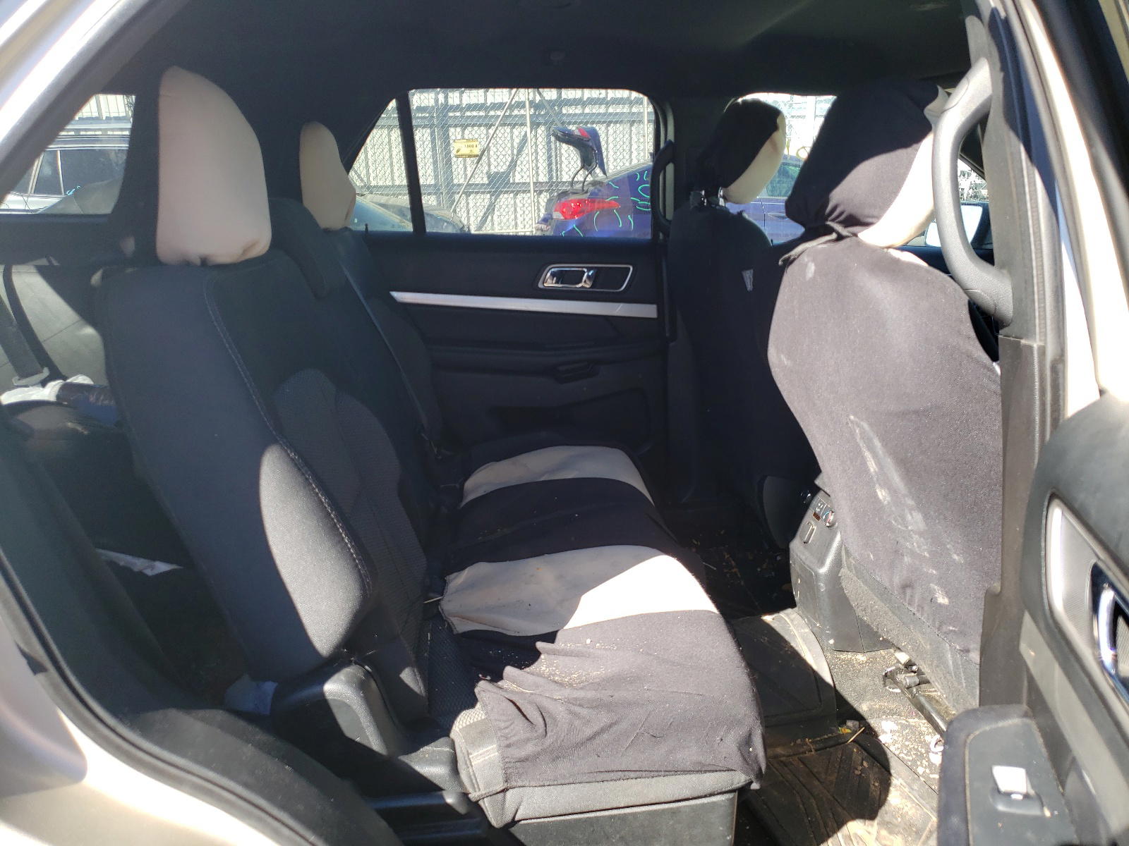Photo 6 from auction – 2017 FORD EXPLORER X with VIN 1FM5K8DH7HGC65558