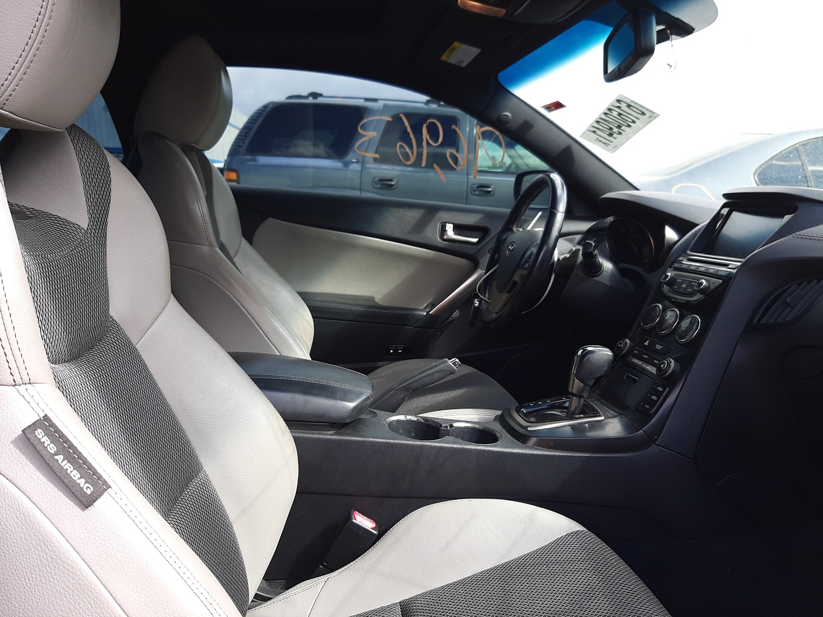 Photo 5 from auction – 2013 HYUNDAI GENESIS CO with VIN KMHHT6KD4DU095525