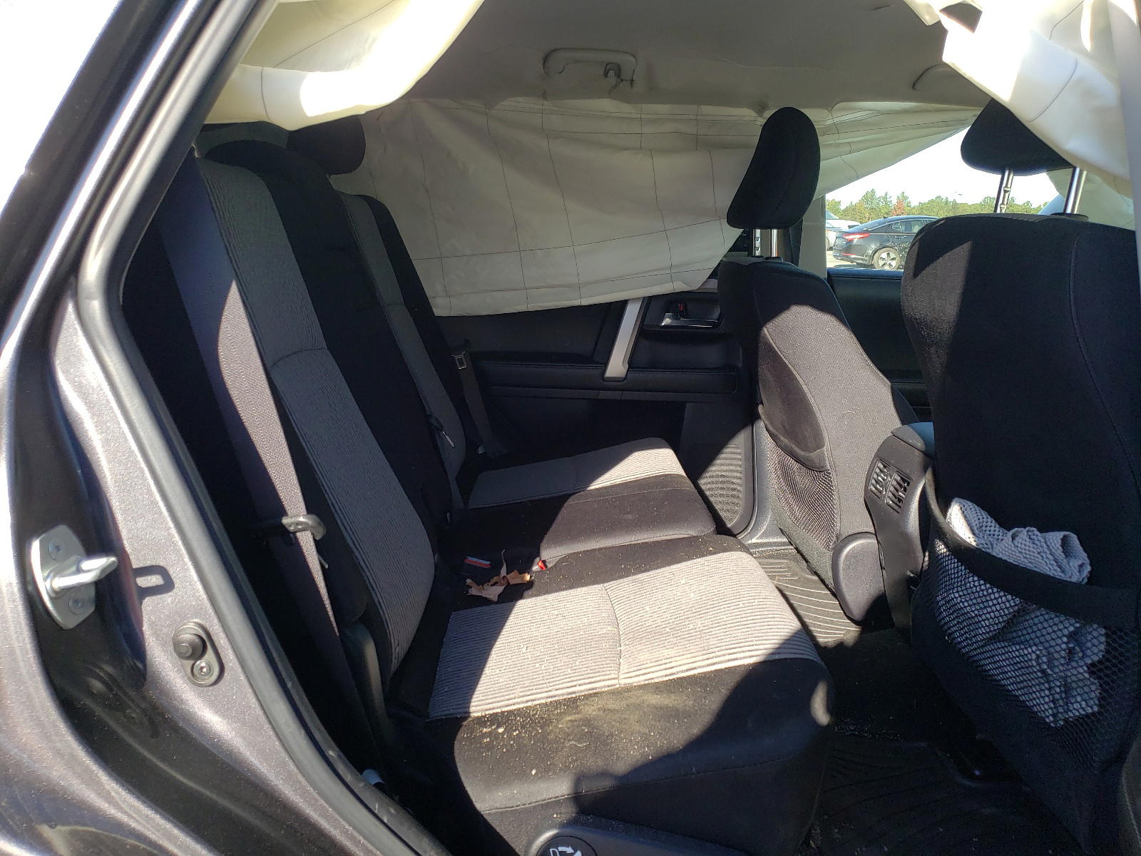 Photo 6 from auction – 2015 TOYOTA 4RUNNER SR with VIN JTEBU5JR8F5203460