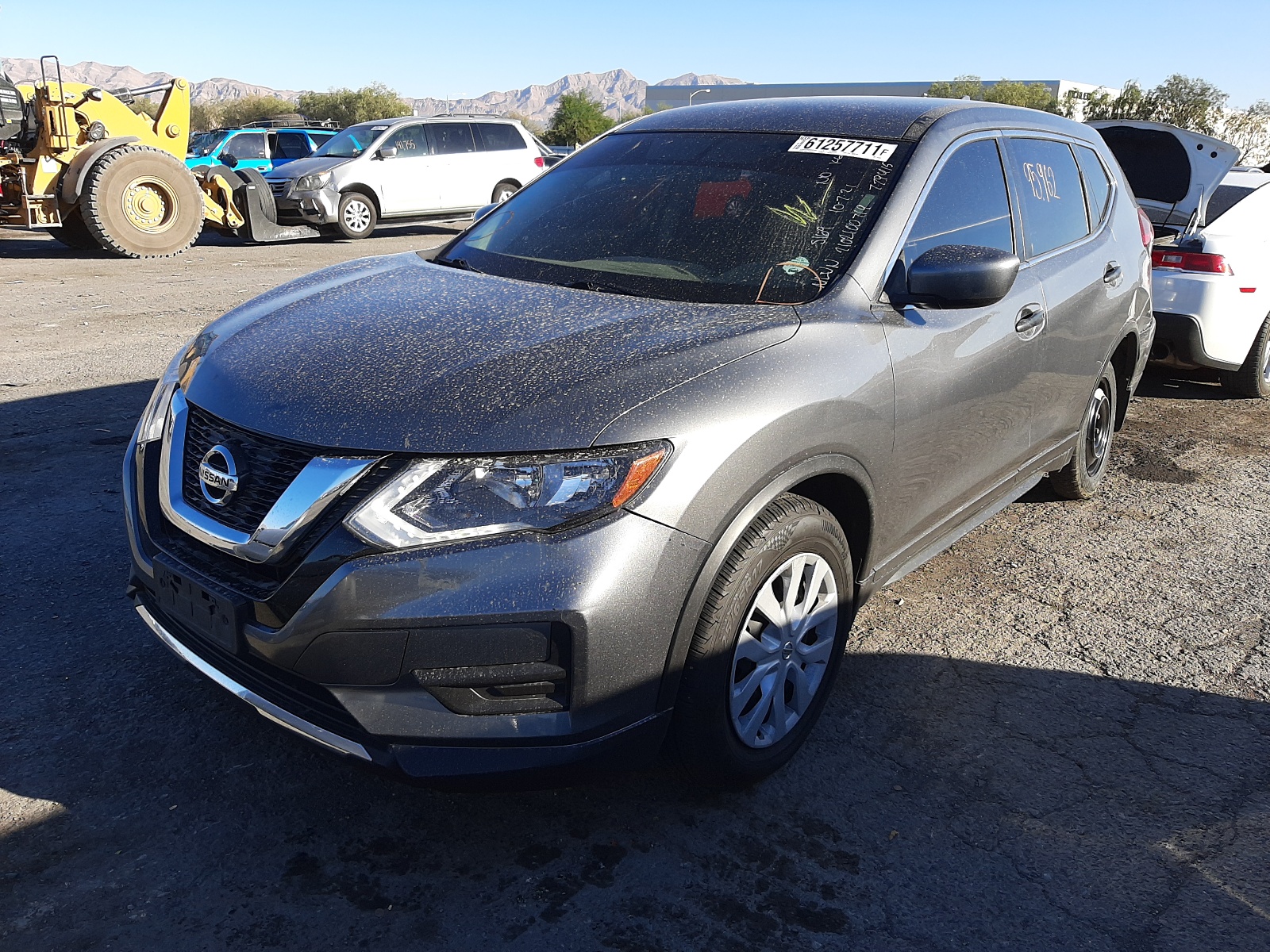 Photo 2 from auction – 2017 NISSAN ROGUE S with VIN JN8AT2MT8HW148695
