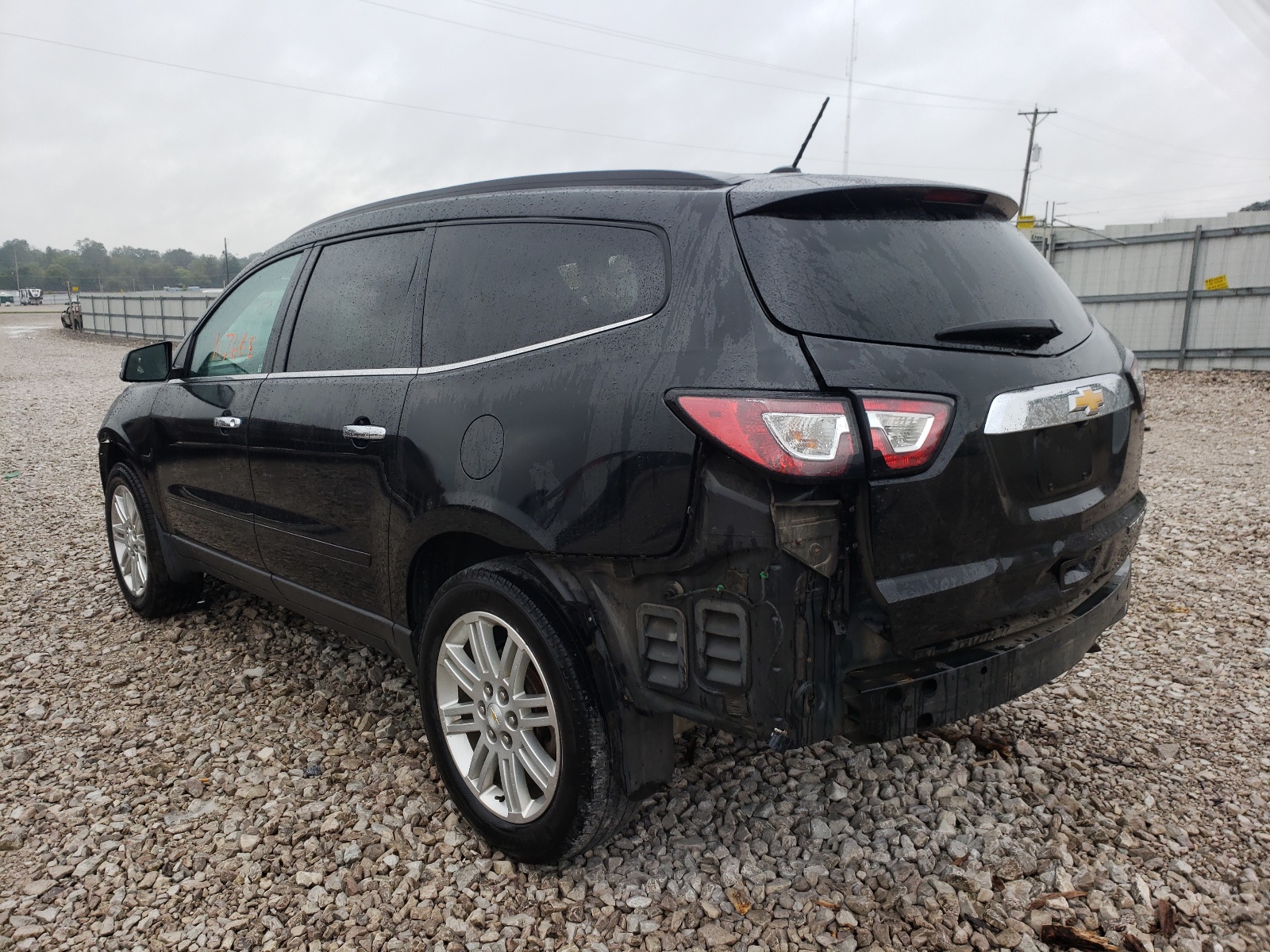 Photo 3 from auction – 2013 CHEVROLET TRAVERSE L with VIN 1GNKRGKD1DJ158264