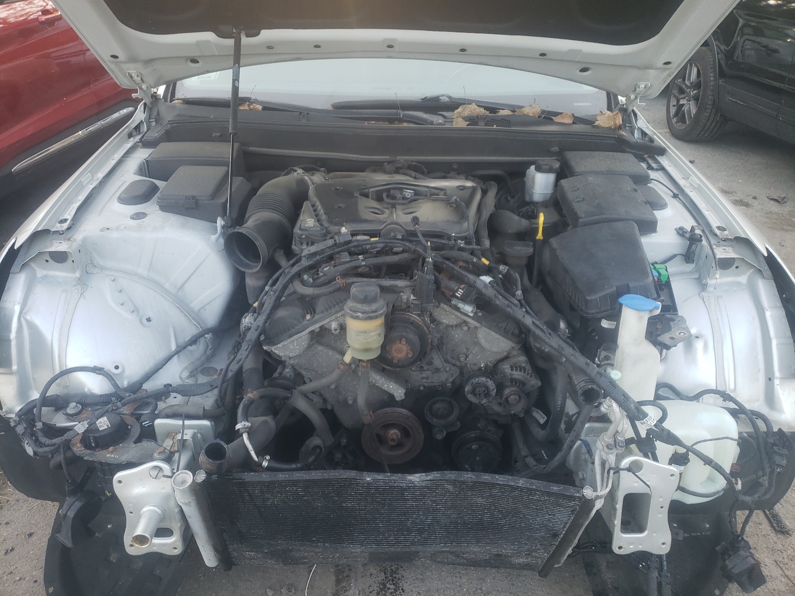 Photo 7 from auction – 2013 HYUNDAI GENESIS 3. with VIN KMHGC4DD8DU209376