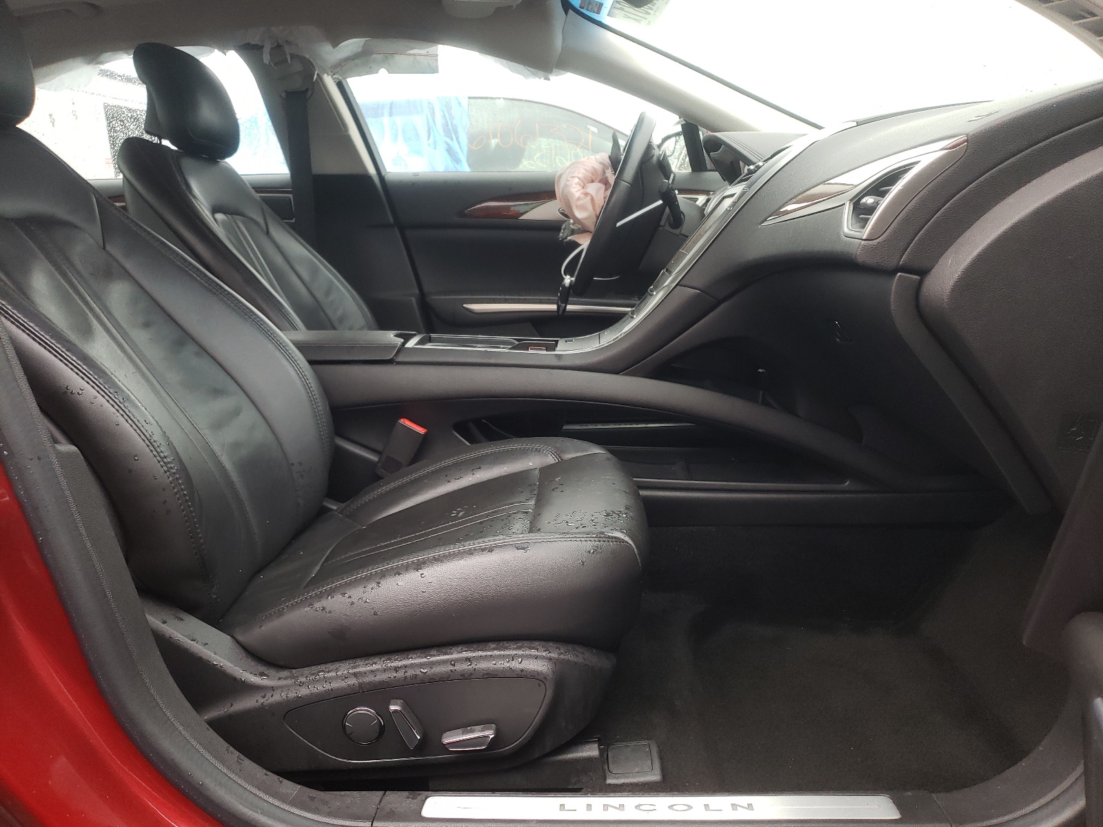 Photo 5 from auction – 2014 LINCOLN MKZ with VIN 3LN6L2G9XER834524